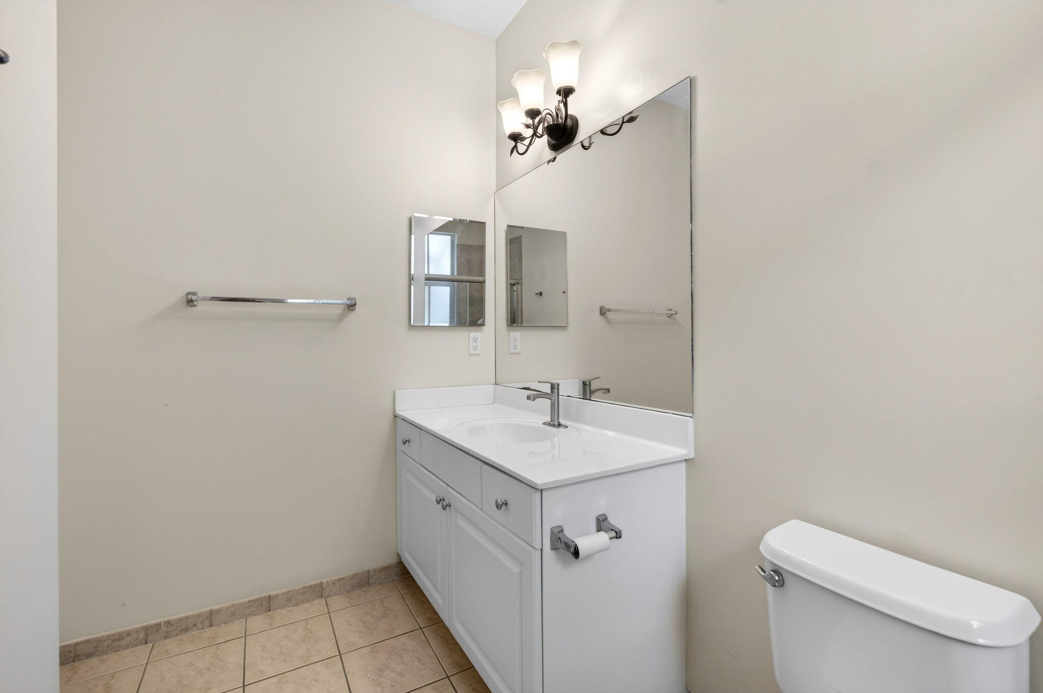 PALOMA LAKES CONDOMINIUM NO 1 - Residential