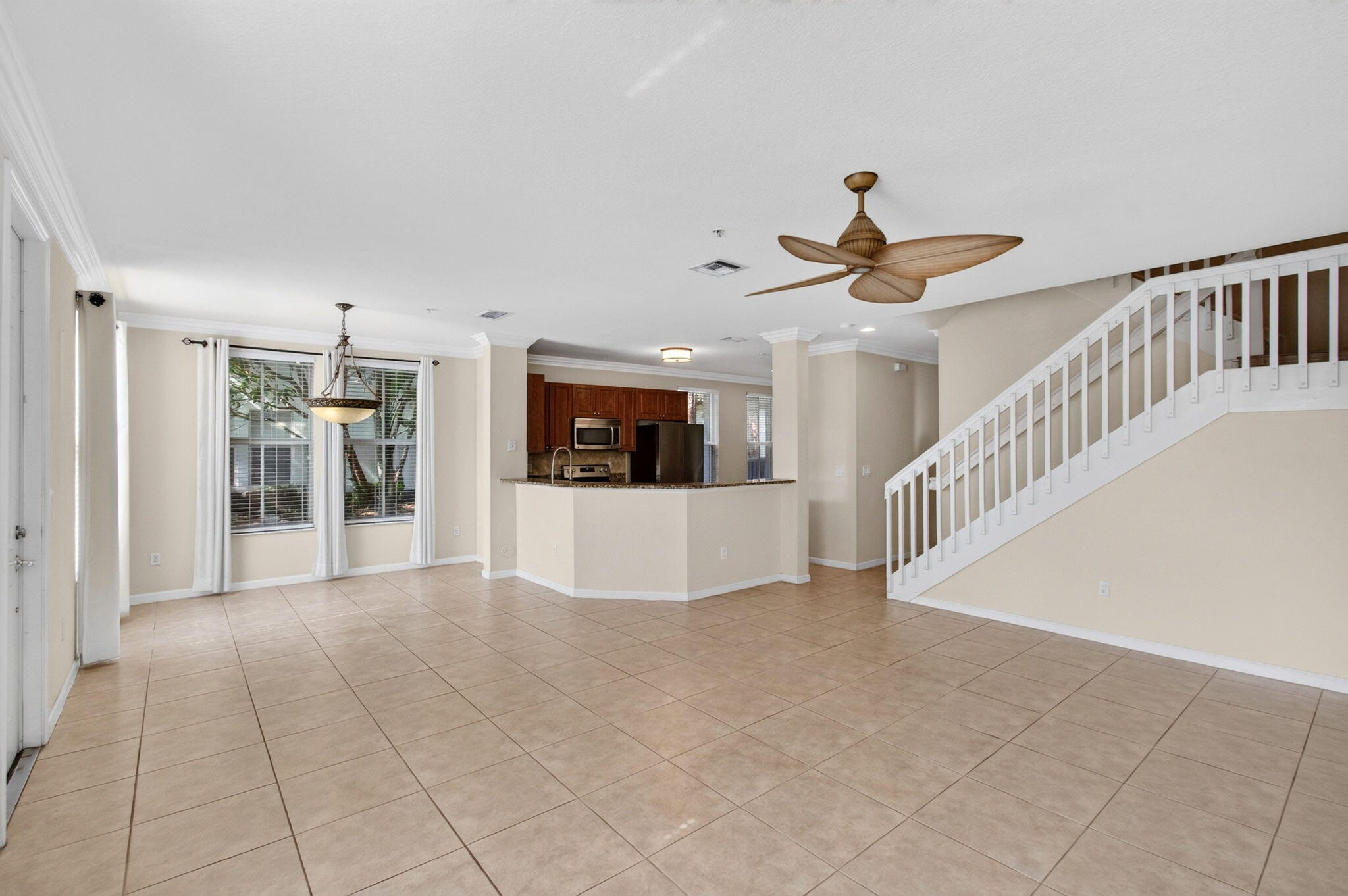 PALOMA LAKES CONDOMINIUM NO 1 - Residential