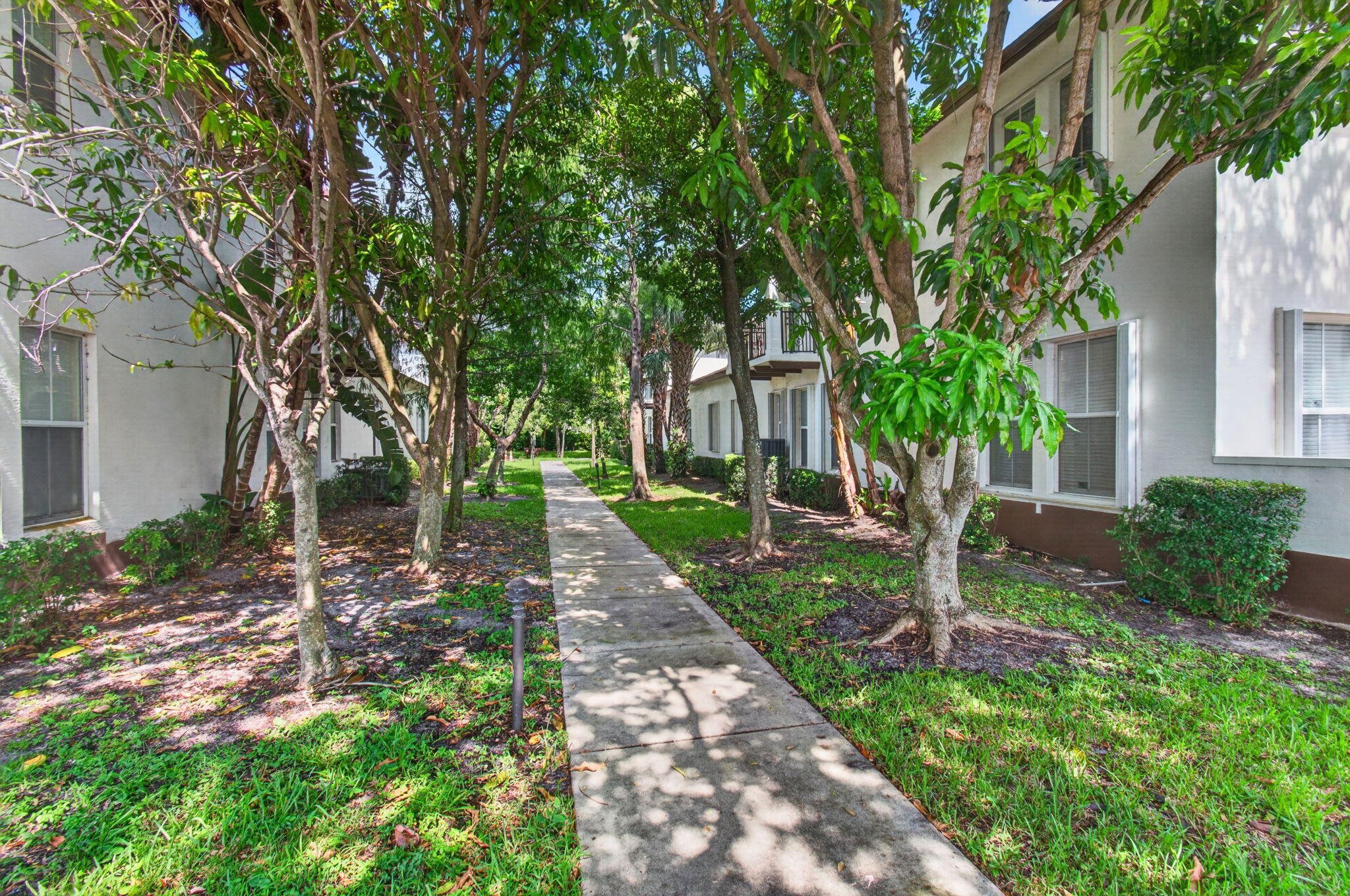 PALOMA LAKES CONDOMINIUM NO 1 - Residential