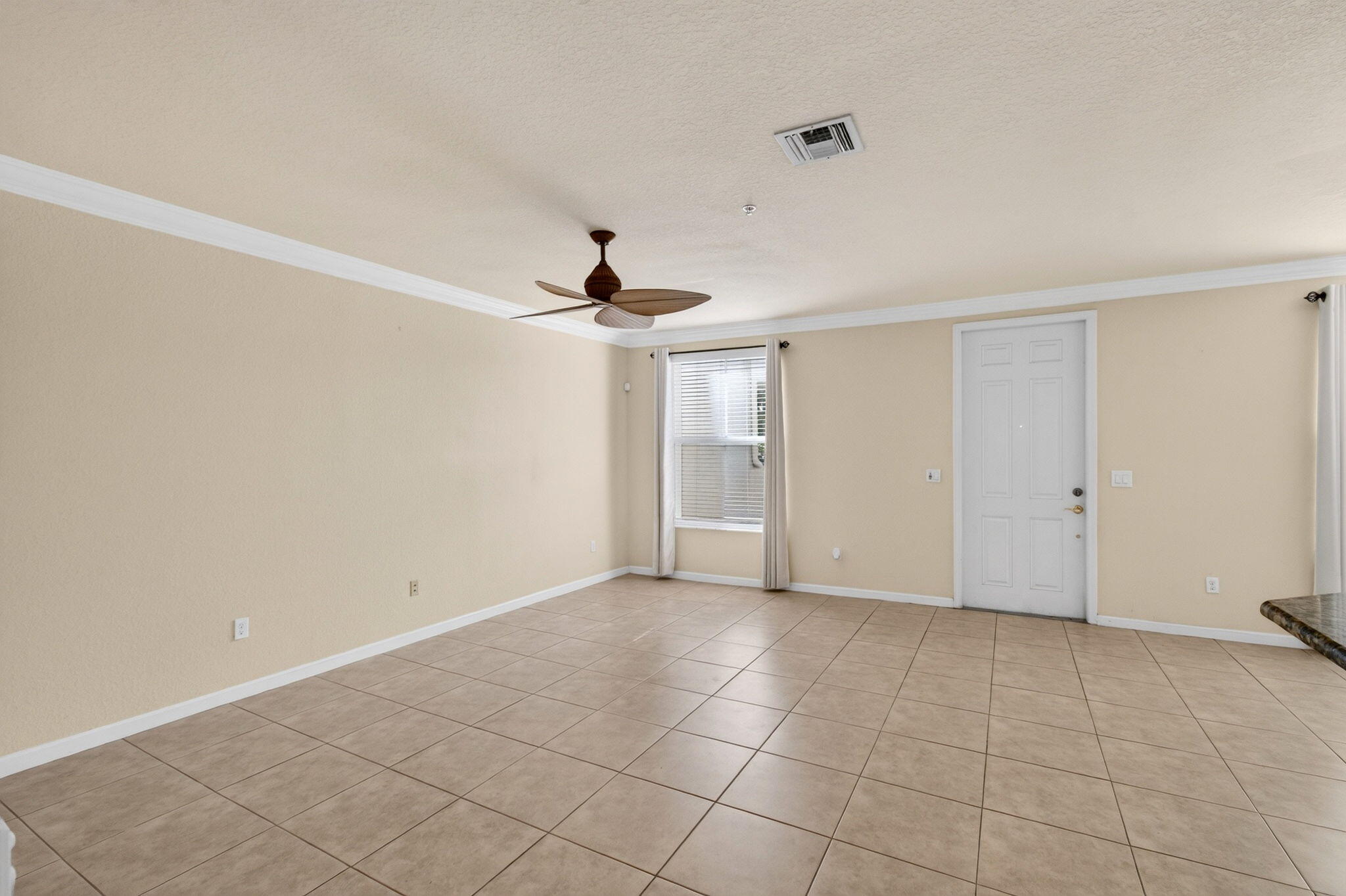 PALOMA LAKES CONDOMINIUM NO 1 - Residential