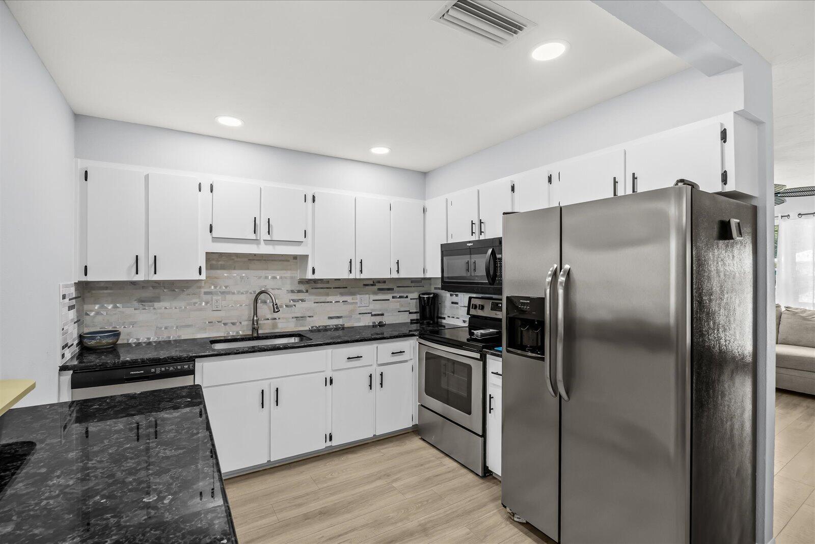 INDIAN RIVER HEIGHTS UNIT 1 - Residential Lease
