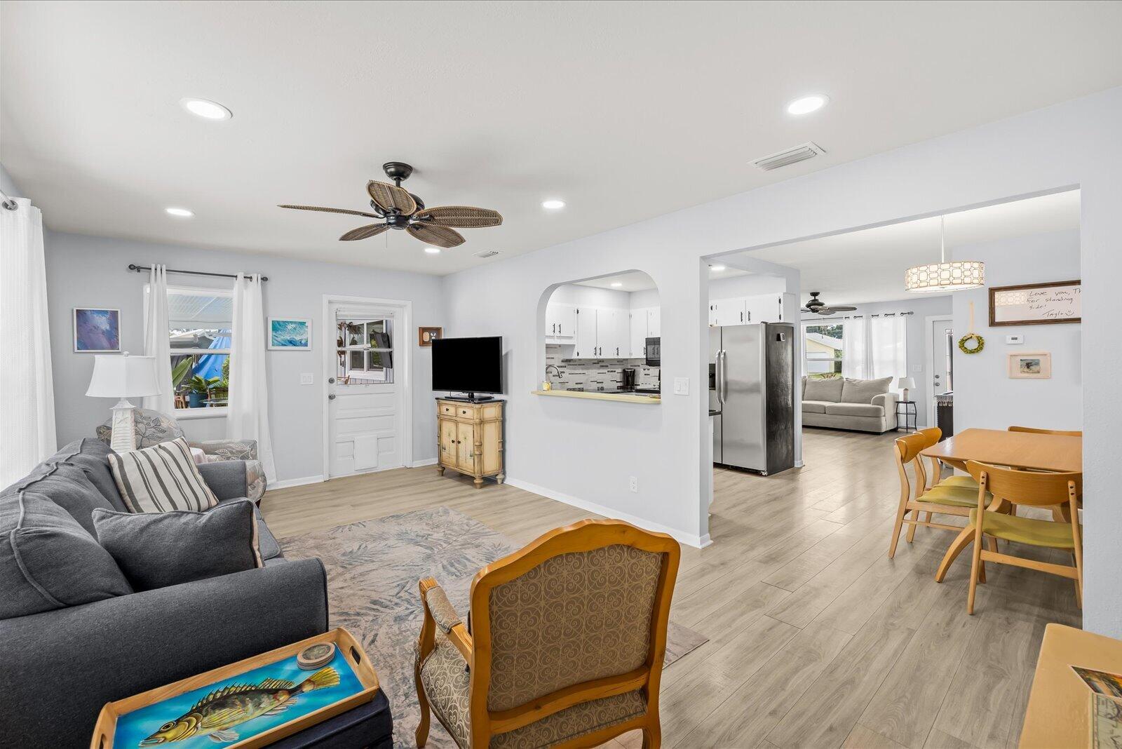 INDIAN RIVER HEIGHTS UNIT 1 - Residential Lease