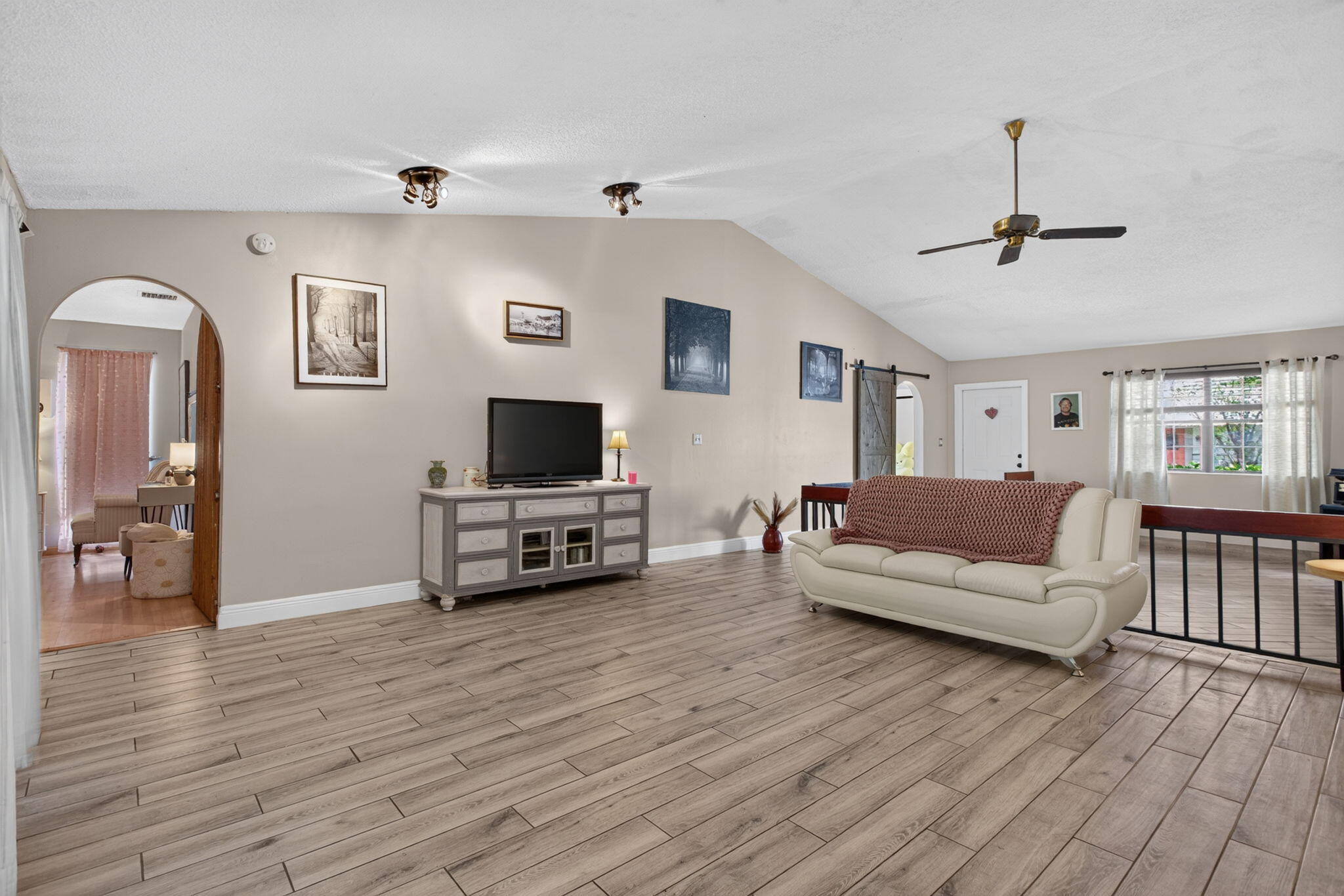 CYPRESS RUN - Residential