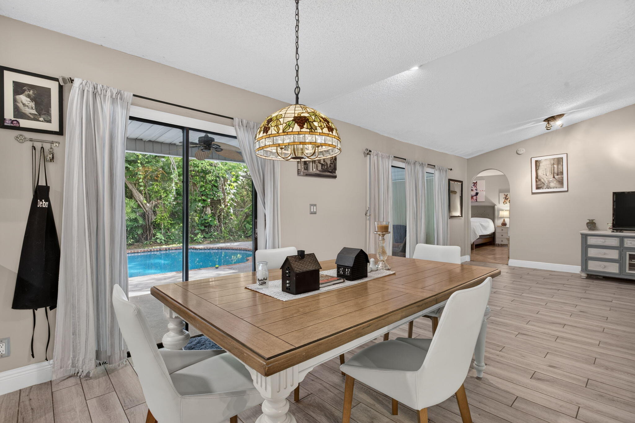 CYPRESS RUN - Residential