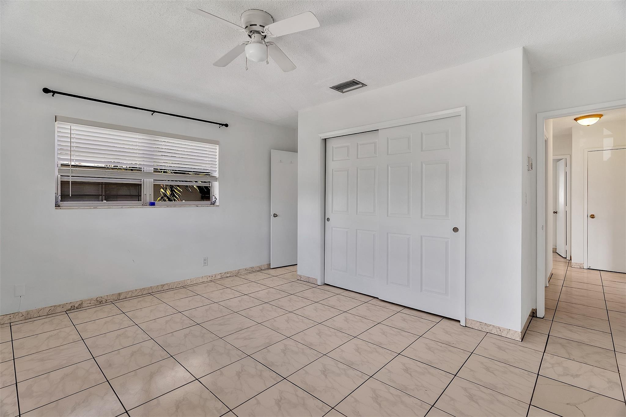 The Colonial Condo - Residential Lease