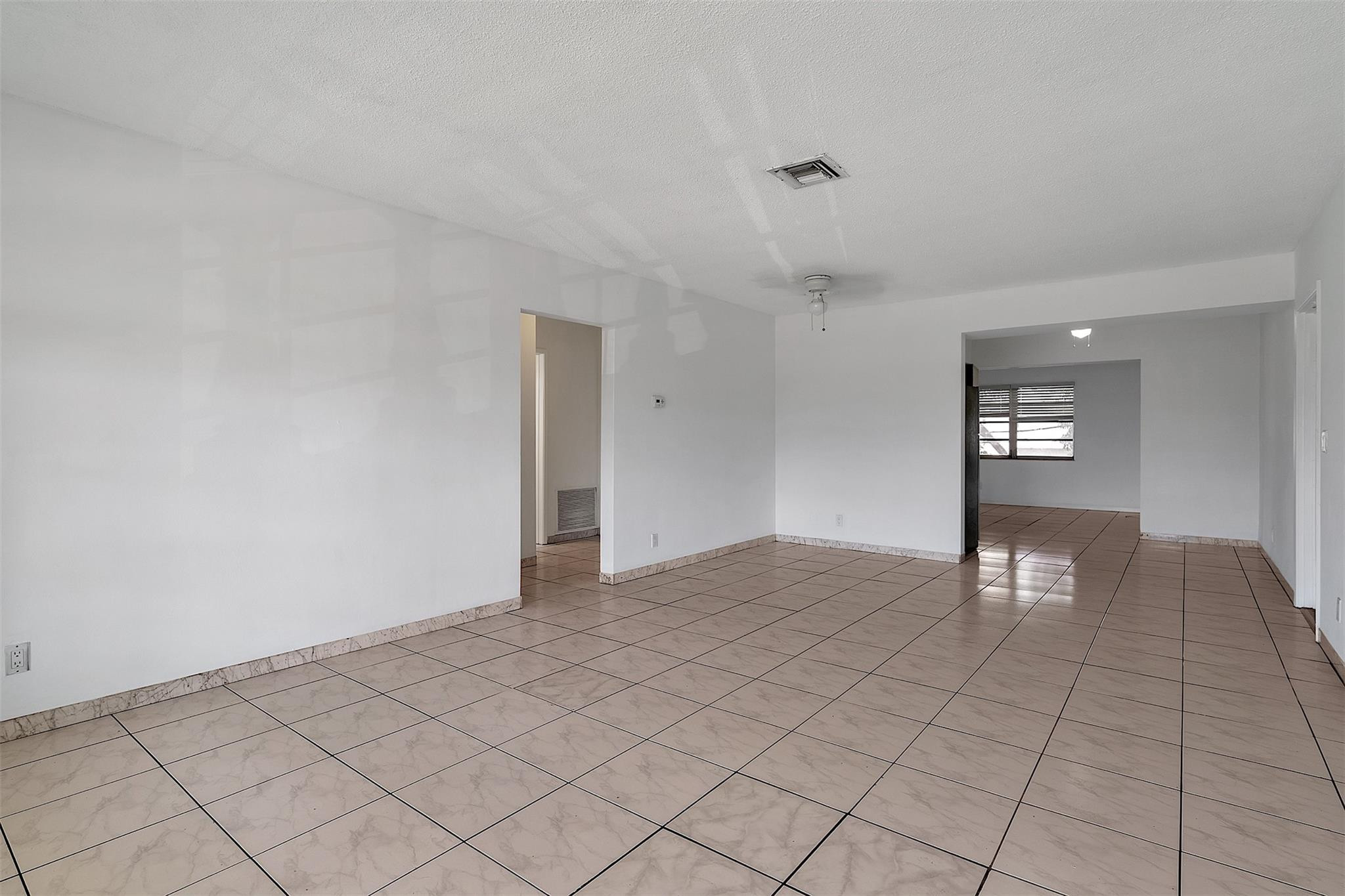 The Colonial Condo - Residential Lease