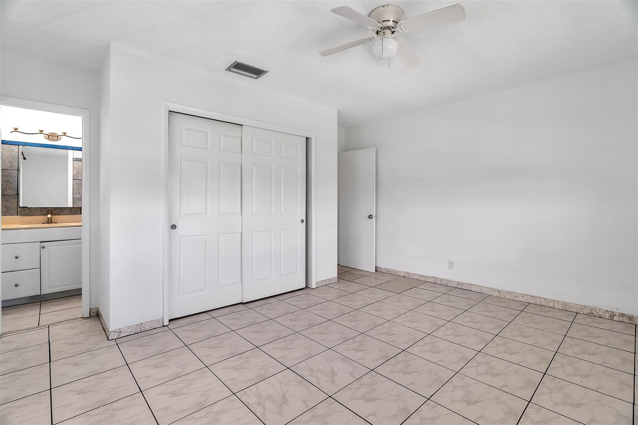 The Colonial Condo - Residential Lease