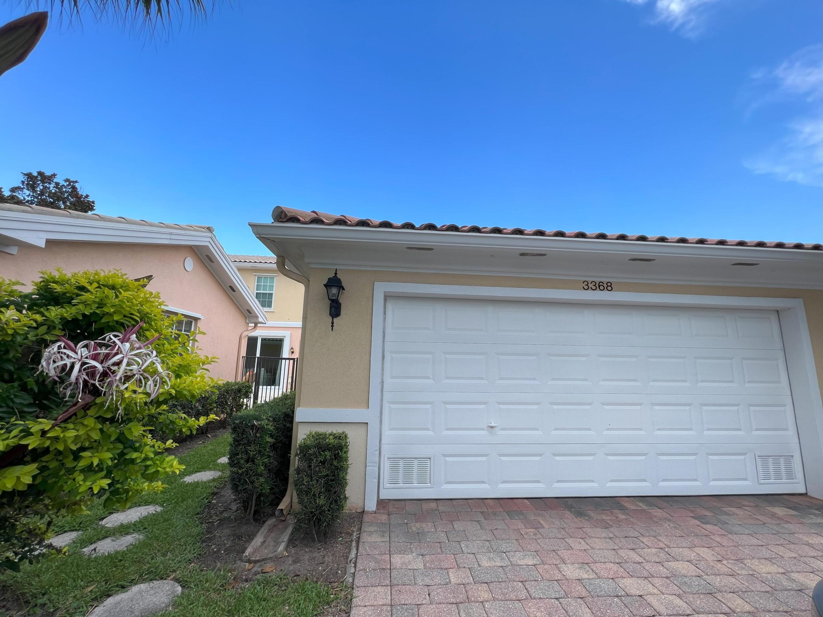 TUSCANY AT ABACOA 2 - Residential Lease