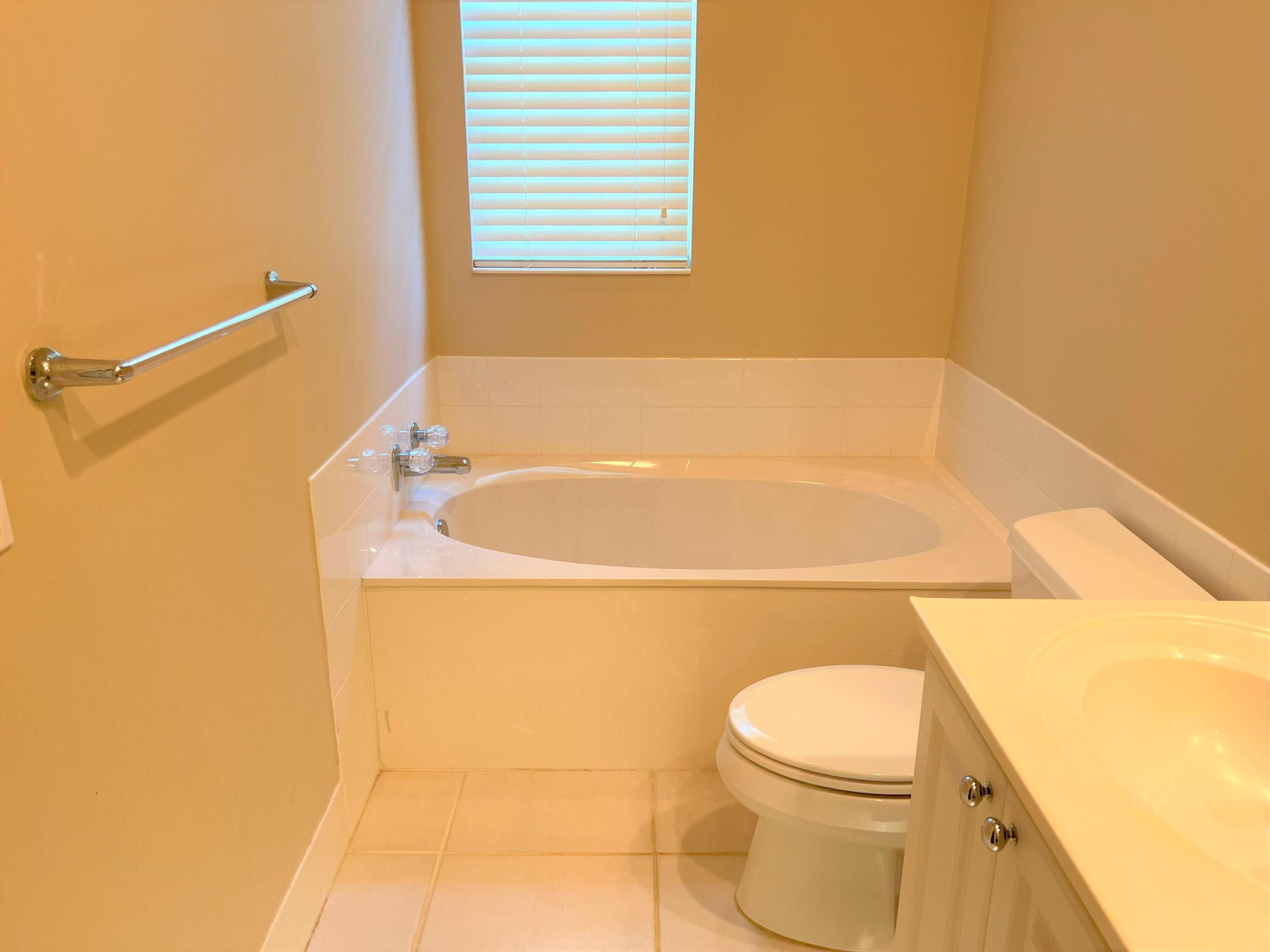 TUSCANY AT ABACOA 2 - Residential Lease