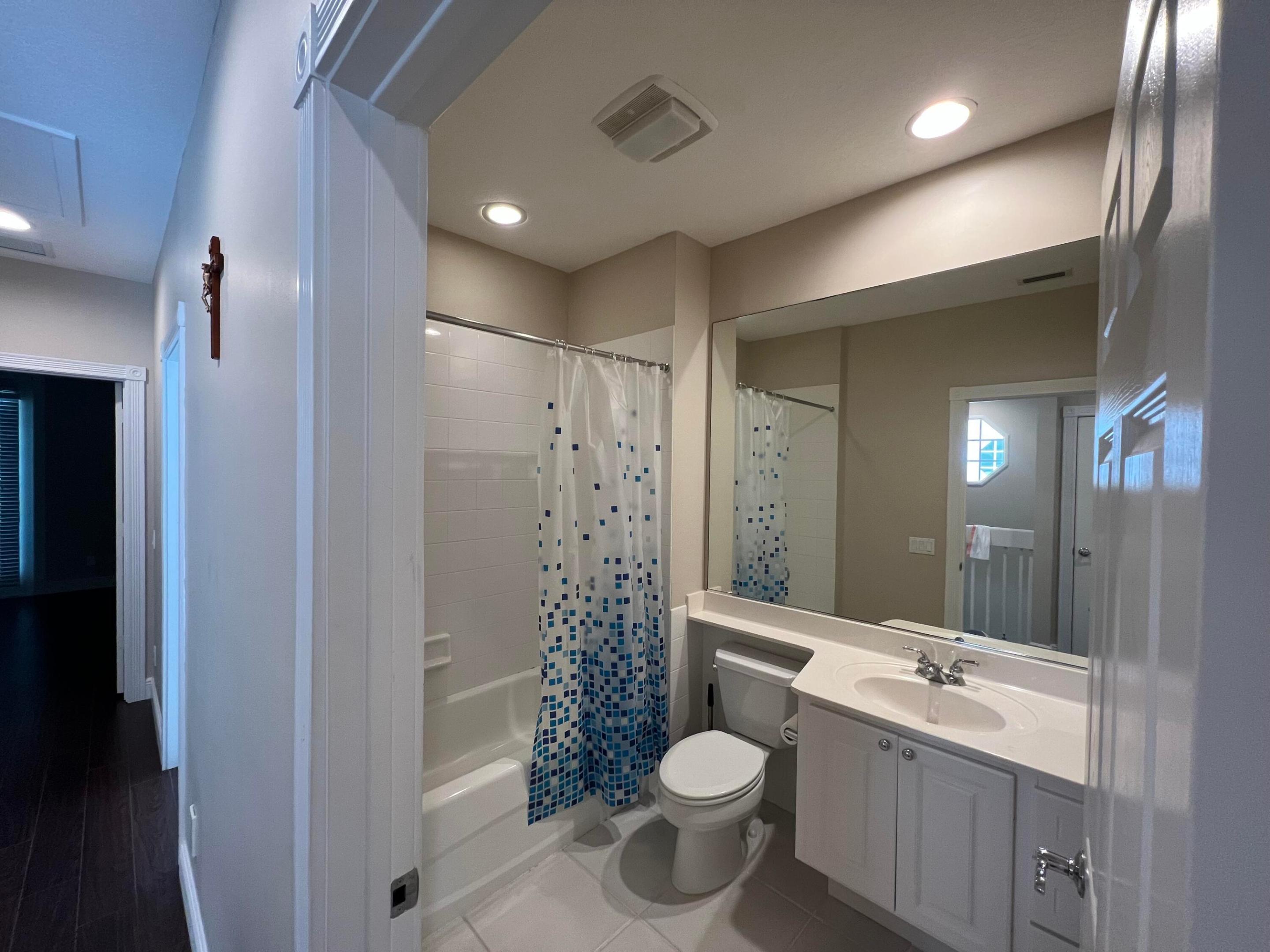 TUSCANY AT ABACOA 2 - Residential Lease