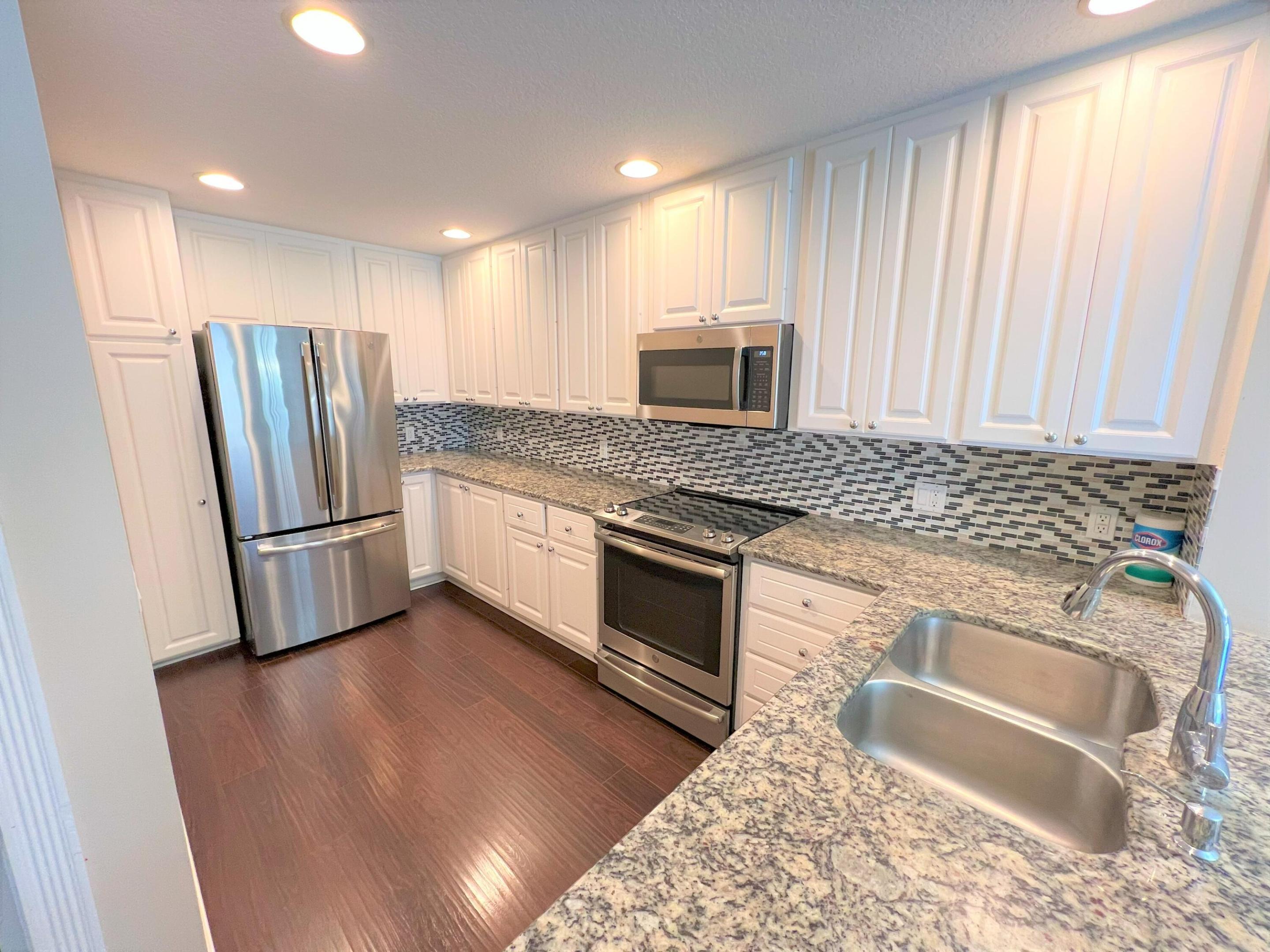 TUSCANY AT ABACOA 2 - Residential Lease