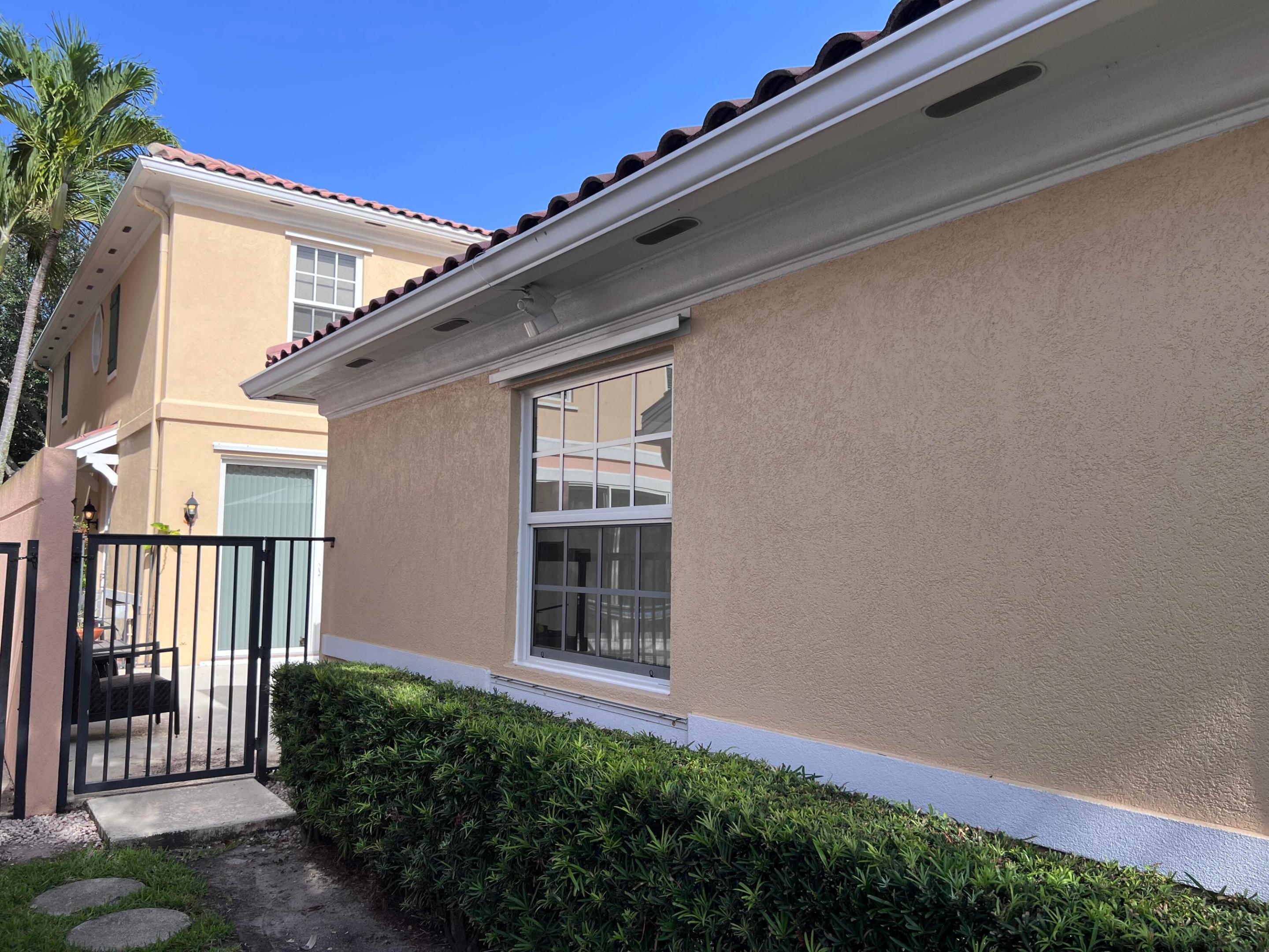TUSCANY AT ABACOA 2 - Residential Lease