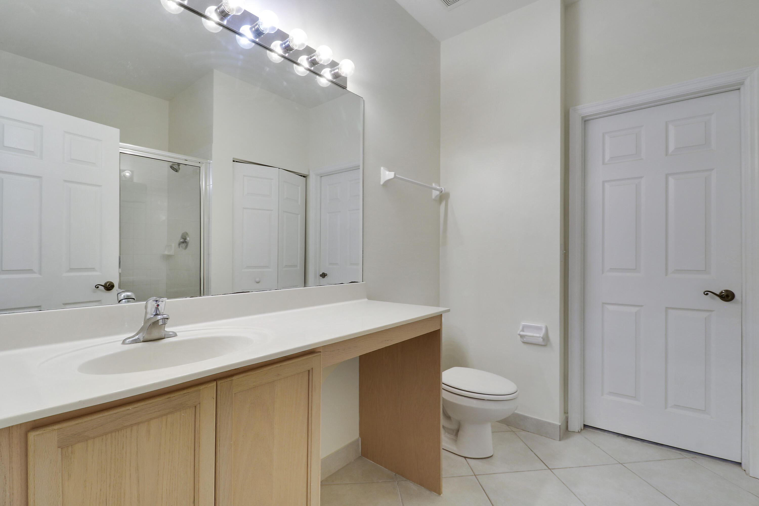 TEQUESTA TRACE CONDO - Residential