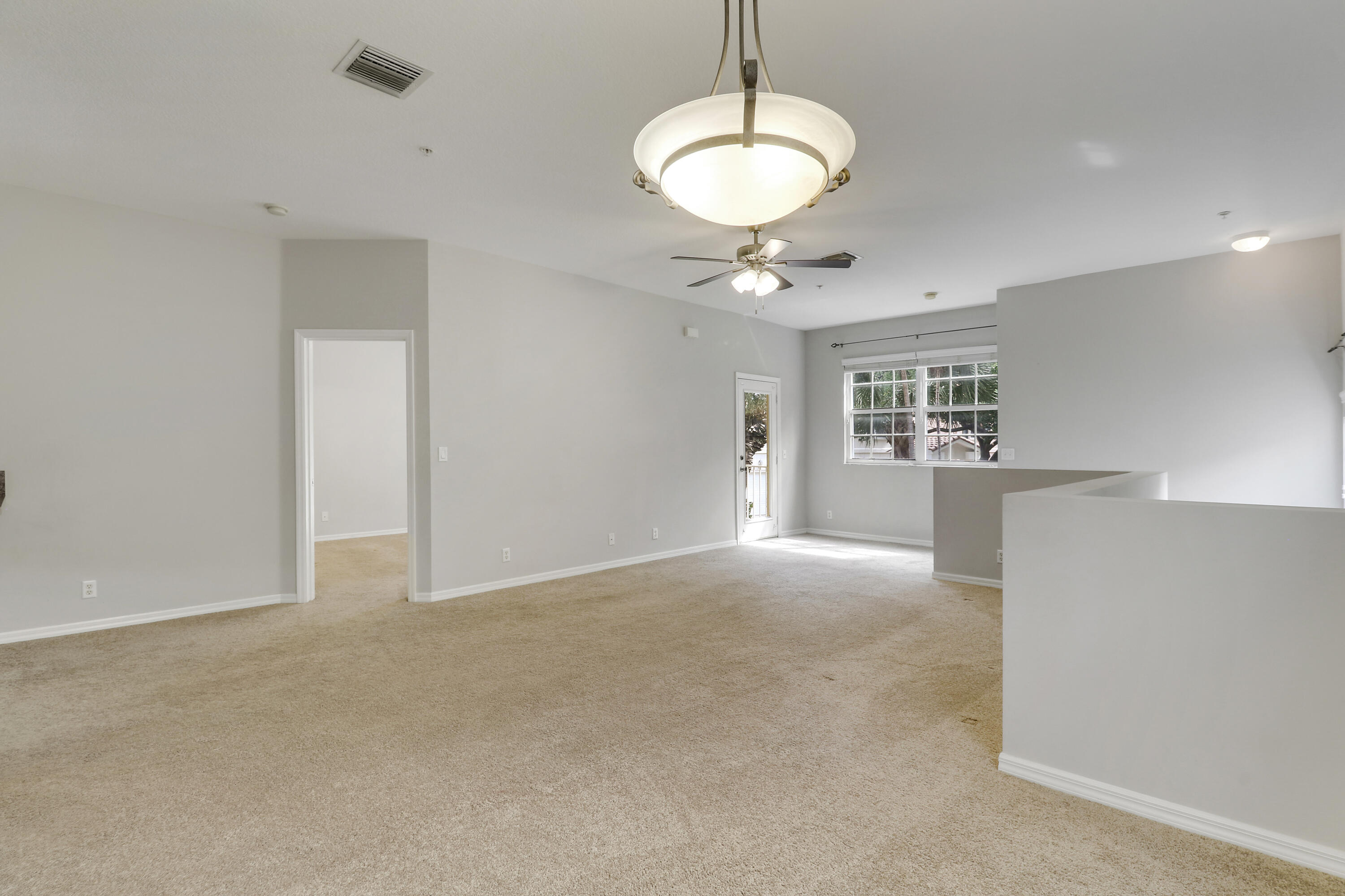 TEQUESTA TRACE CONDO - Residential