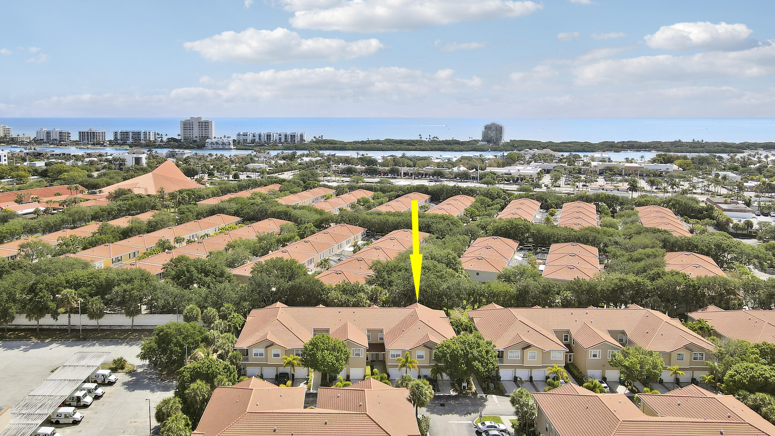 TEQUESTA TRACE CONDO - Residential