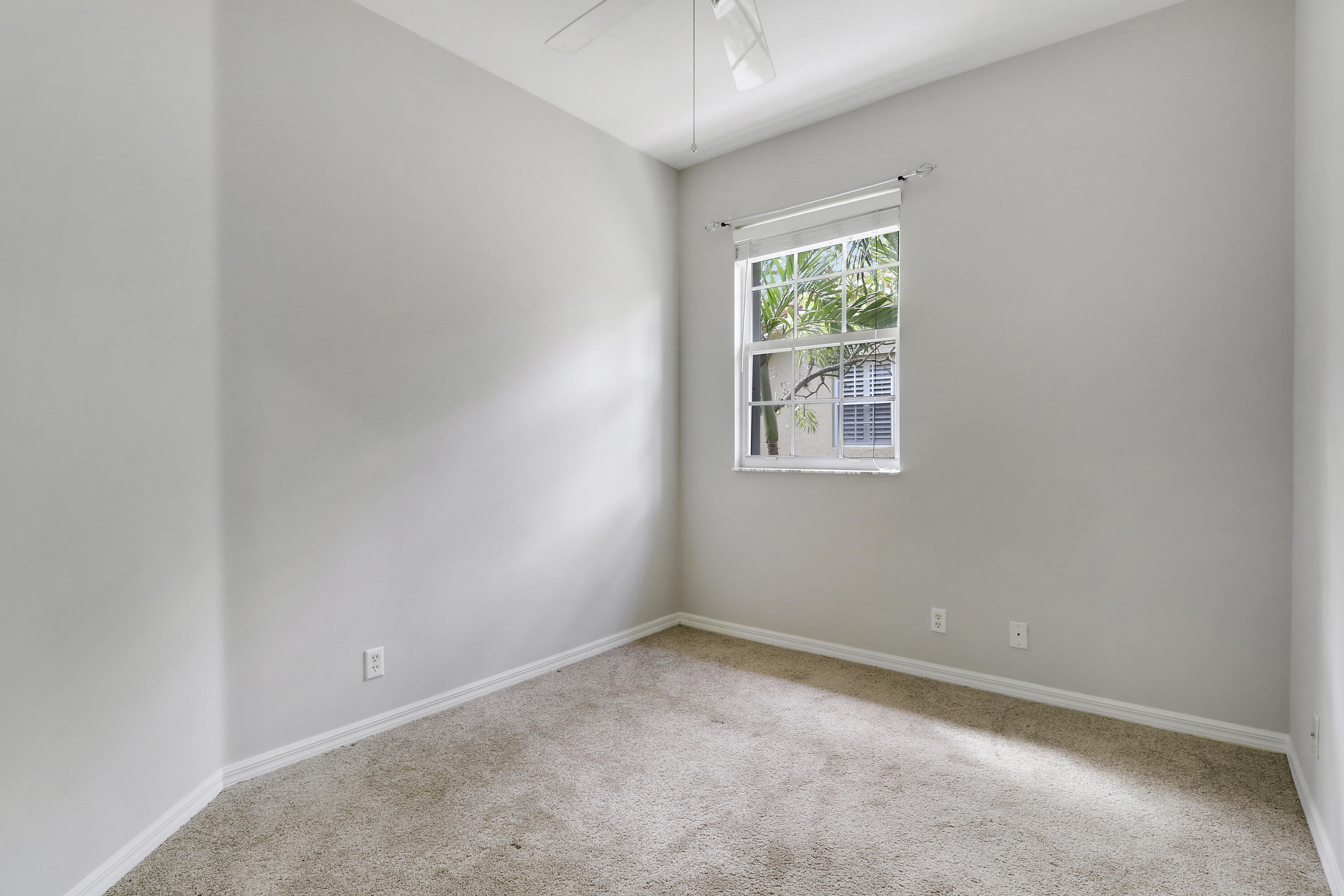 TEQUESTA TRACE CONDO - Residential