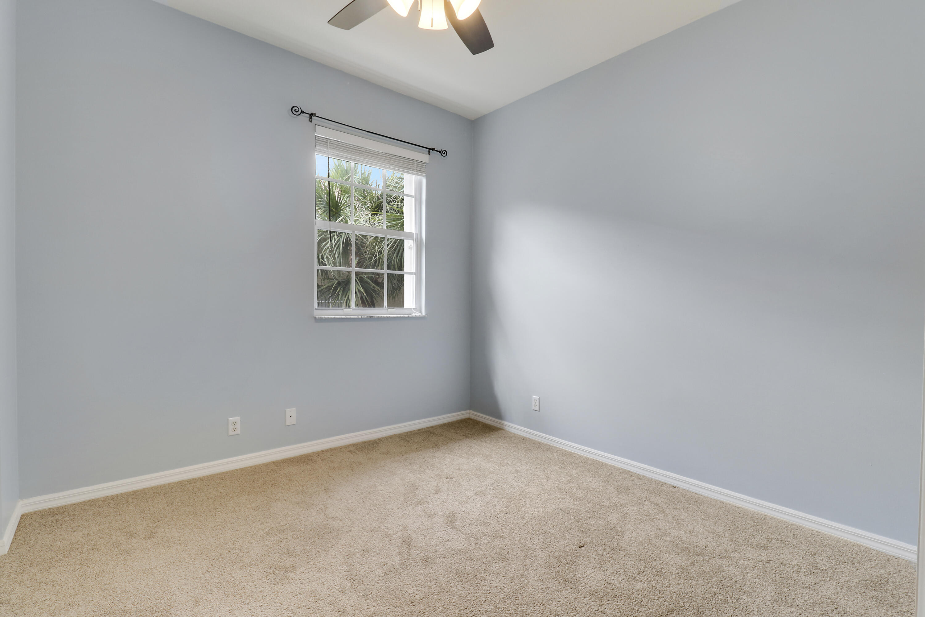 TEQUESTA TRACE CONDO - Residential