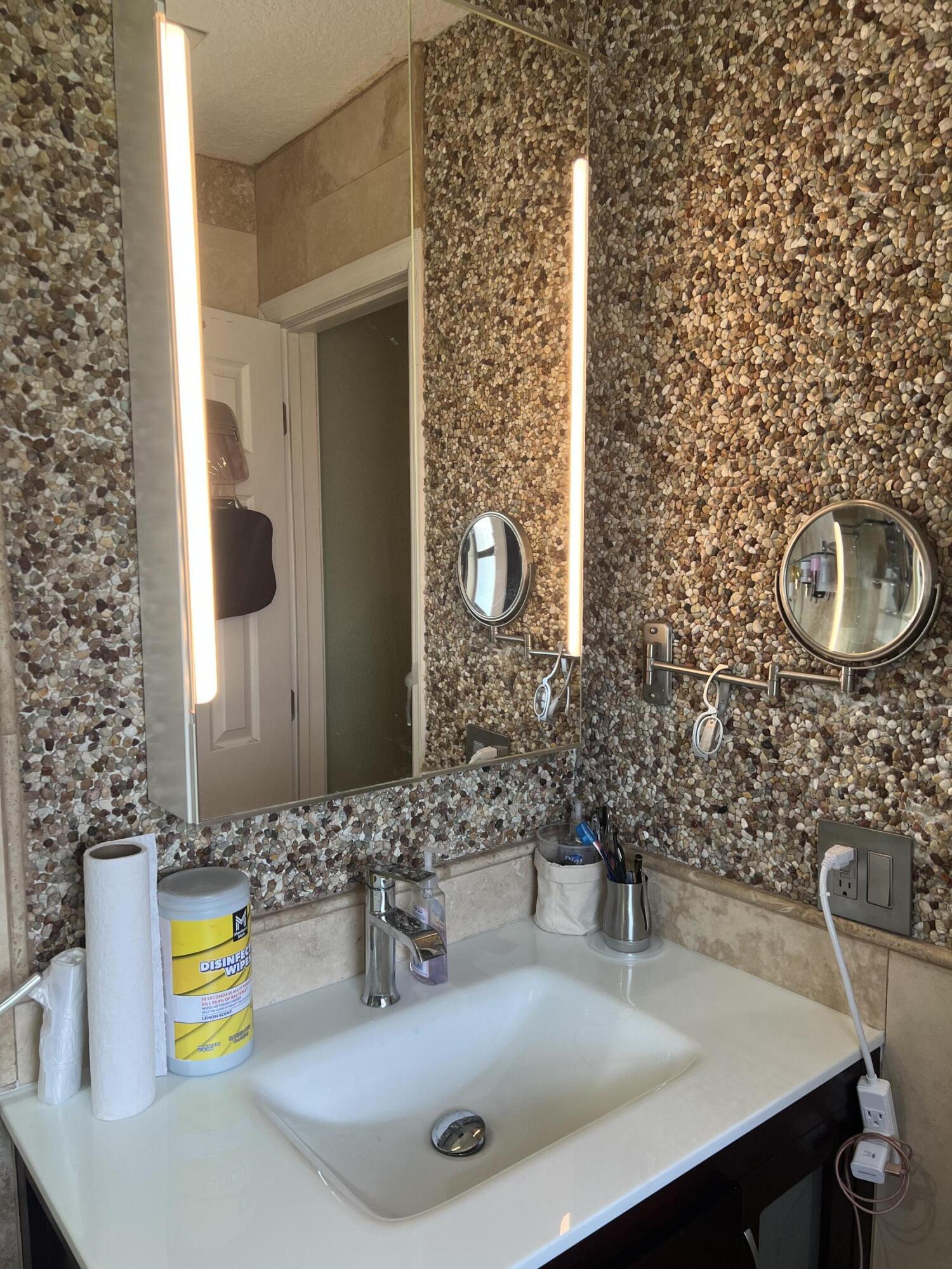 CORAL SPRINGS VILLAGE GREEN - Residential Income
