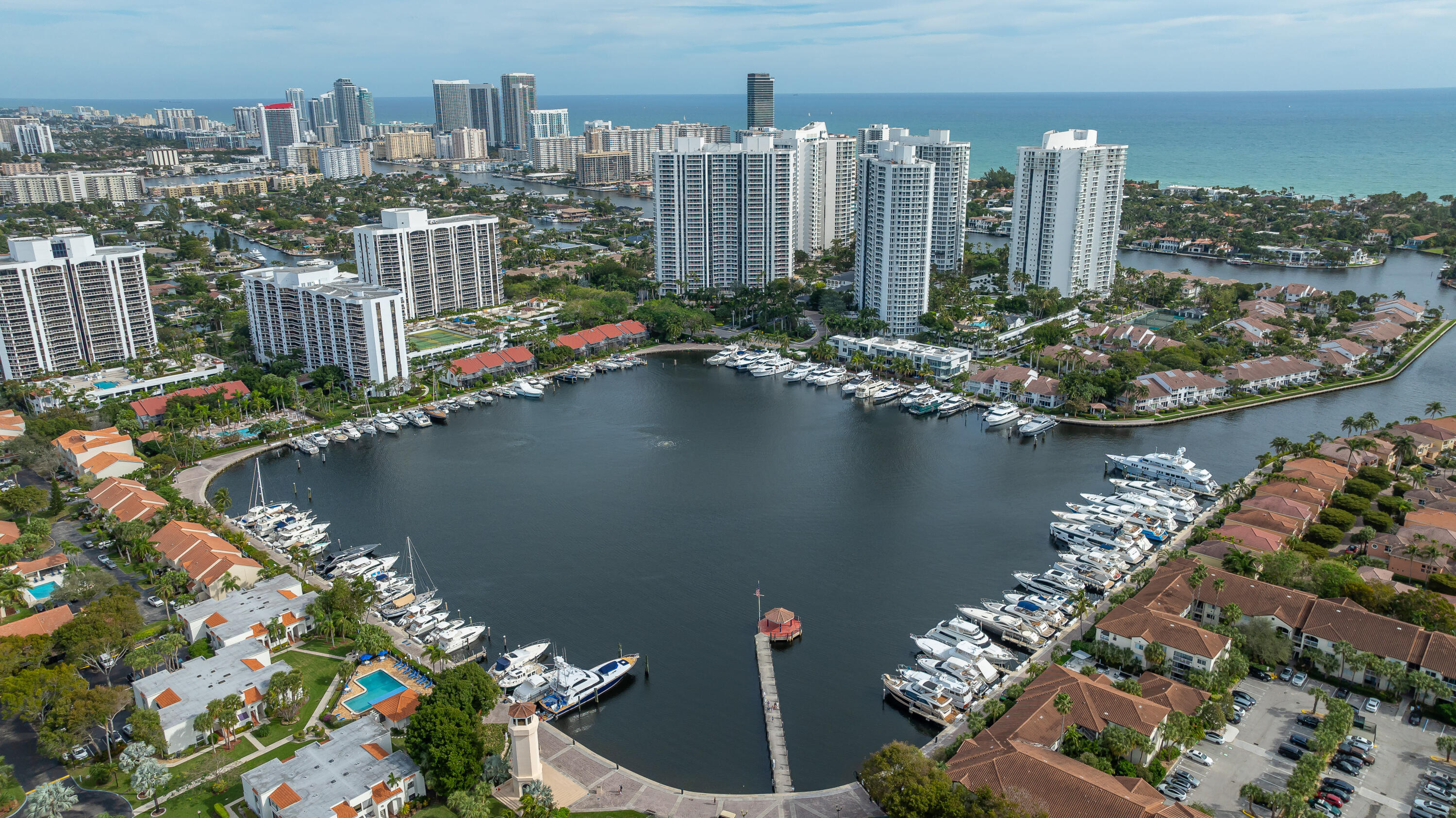 MARINER VILLAGE GARDEN CONDO # 6 - Residential Lease