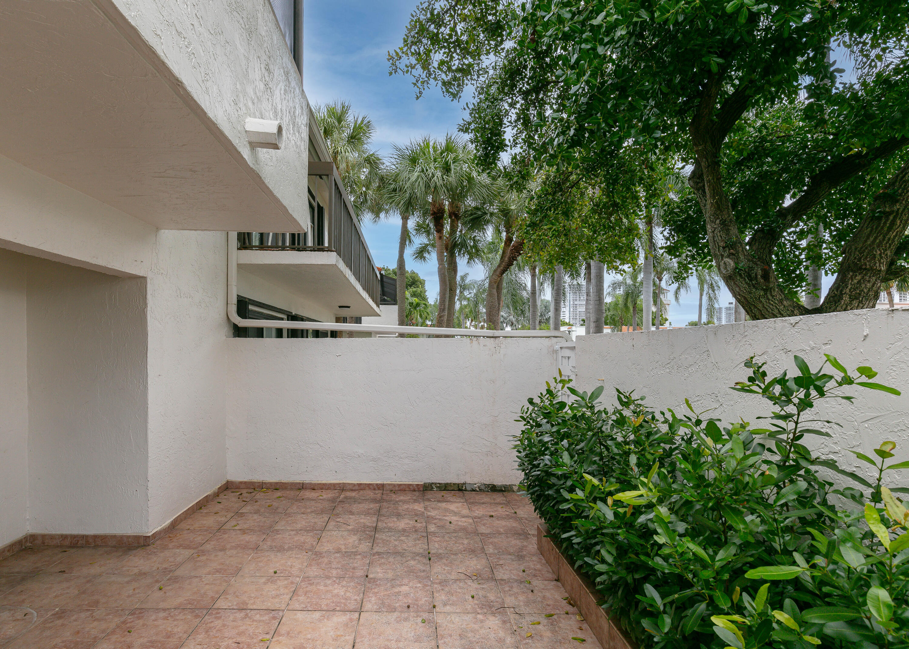 MARINER VILLAGE GARDEN CONDO # 6 - Residential Lease