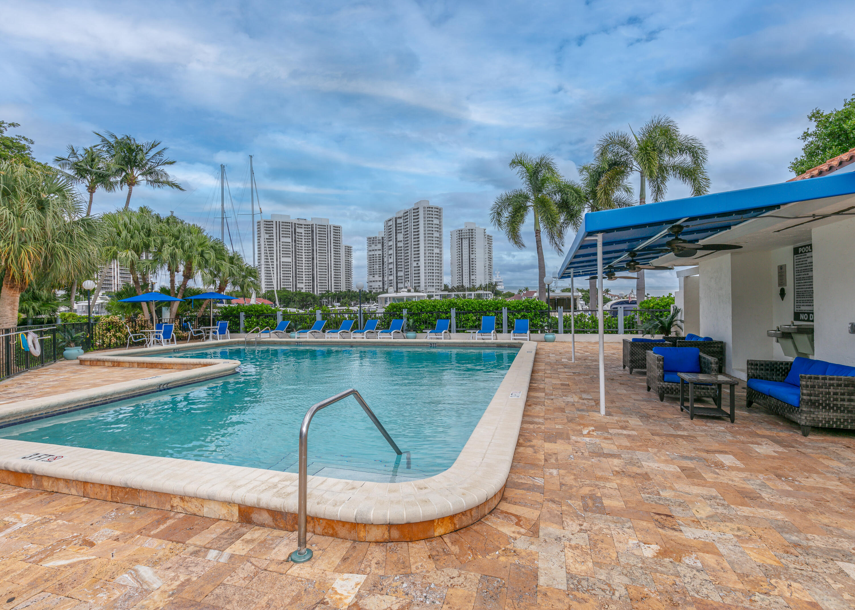MARINER VILLAGE GARDEN CONDO # 6 - Residential Lease