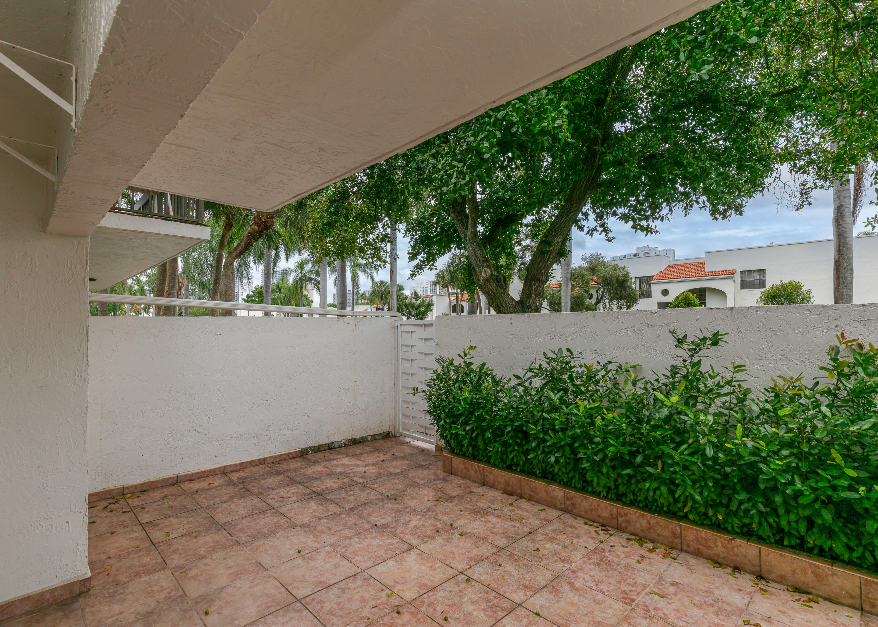 MARINER VILLAGE GARDEN CONDO # 6 - Residential Lease