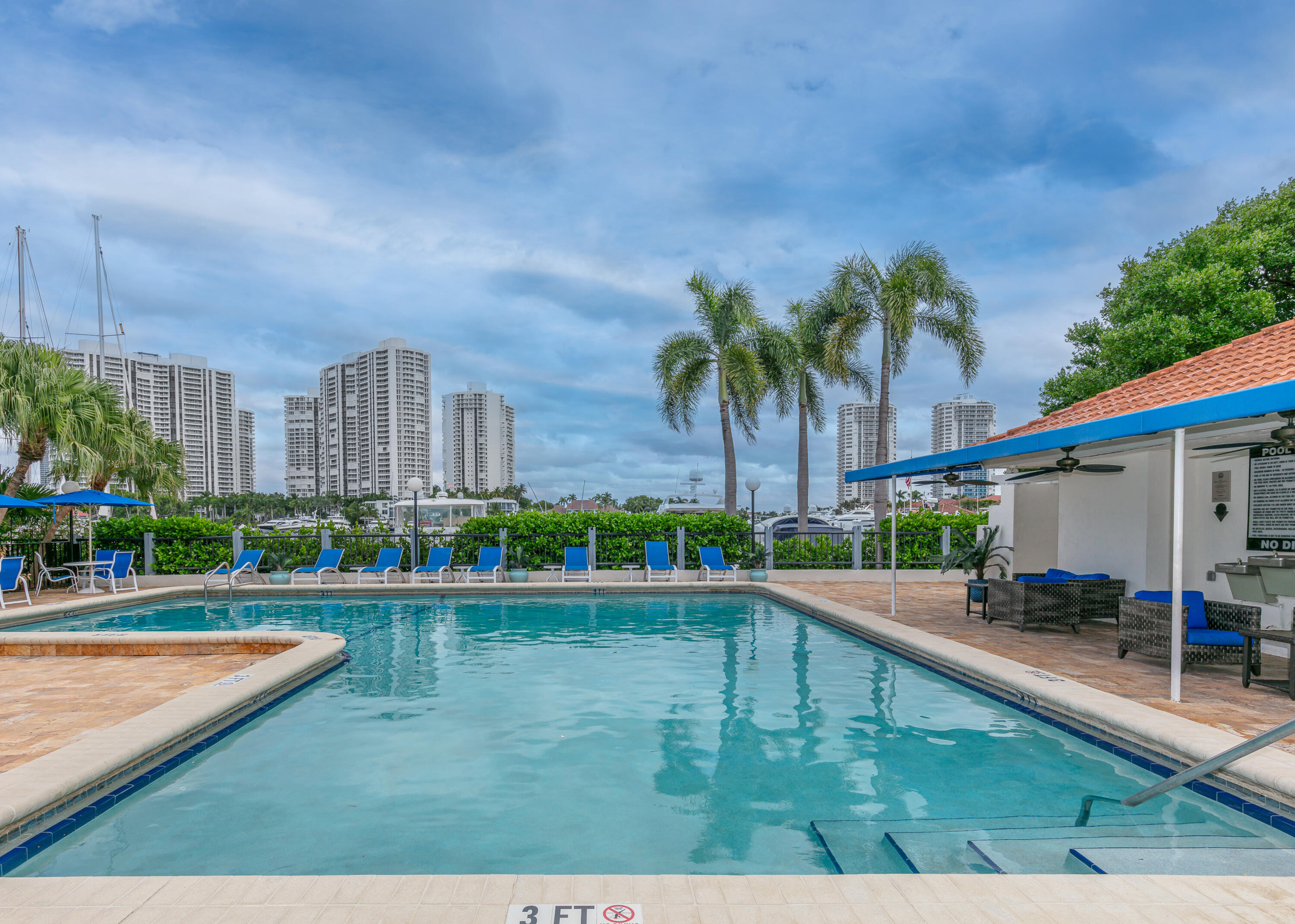 MARINER VILLAGE GARDEN CONDO # 6 - Residential Lease