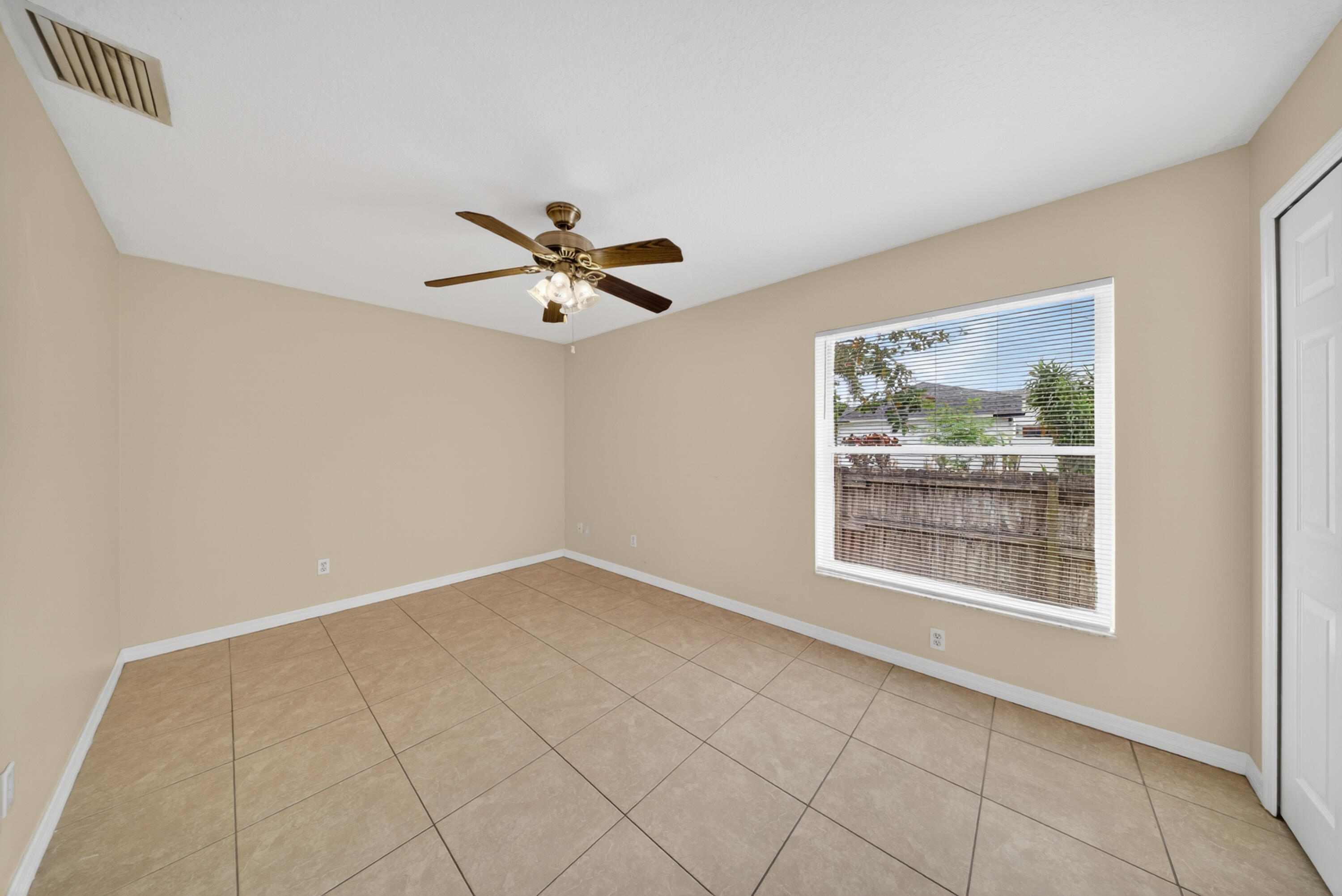 PORT ST LUCIE SECTION 15 - Residential