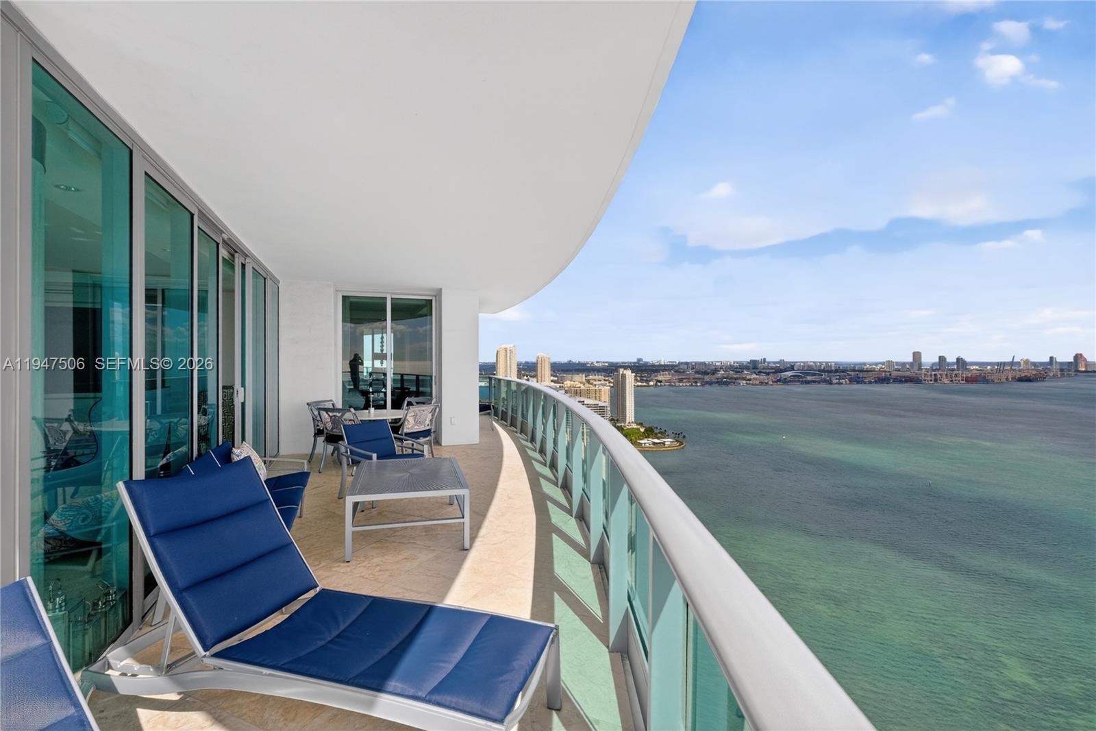 JADE RESIDENCES - Residential