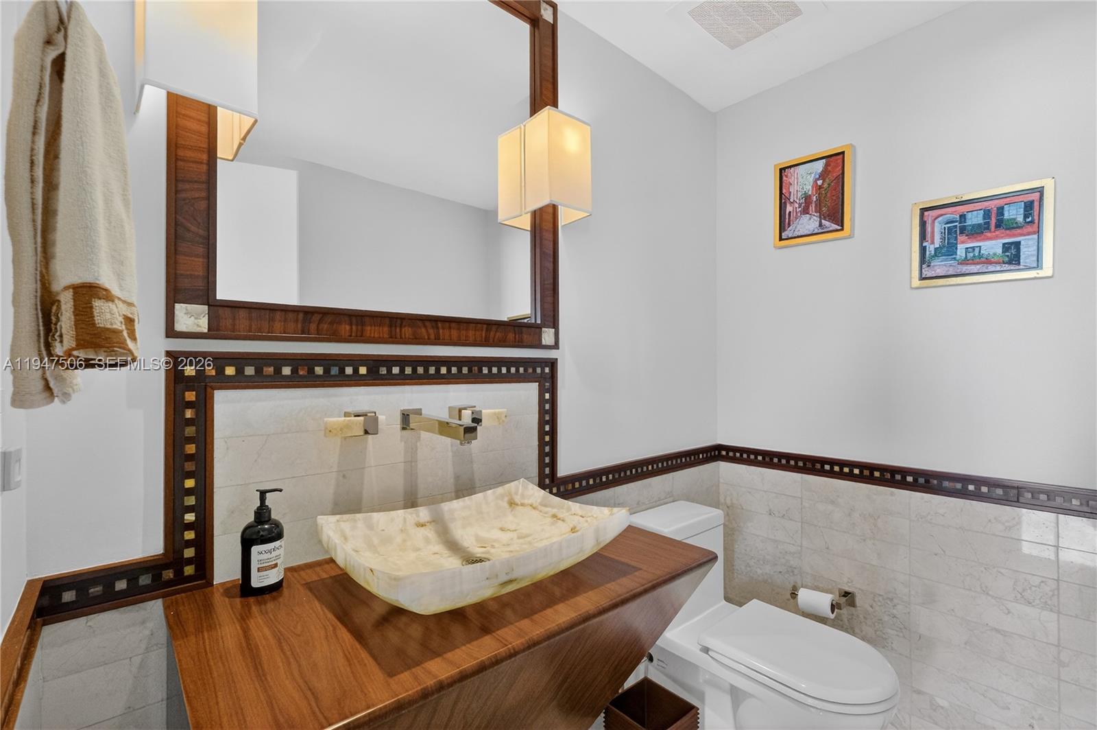 JADE RESIDENCES - Residential