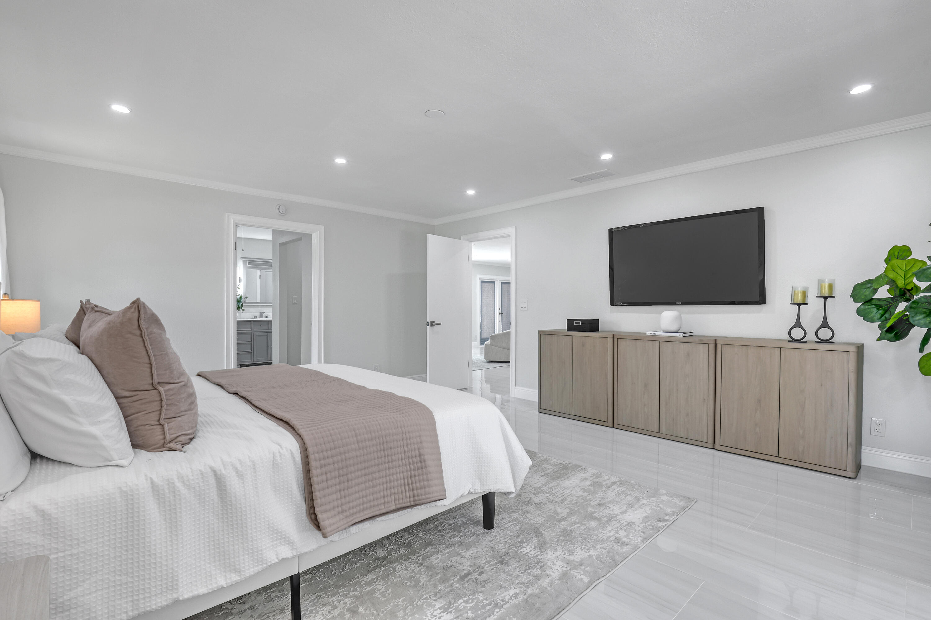 LITTLE OAKS - Residential