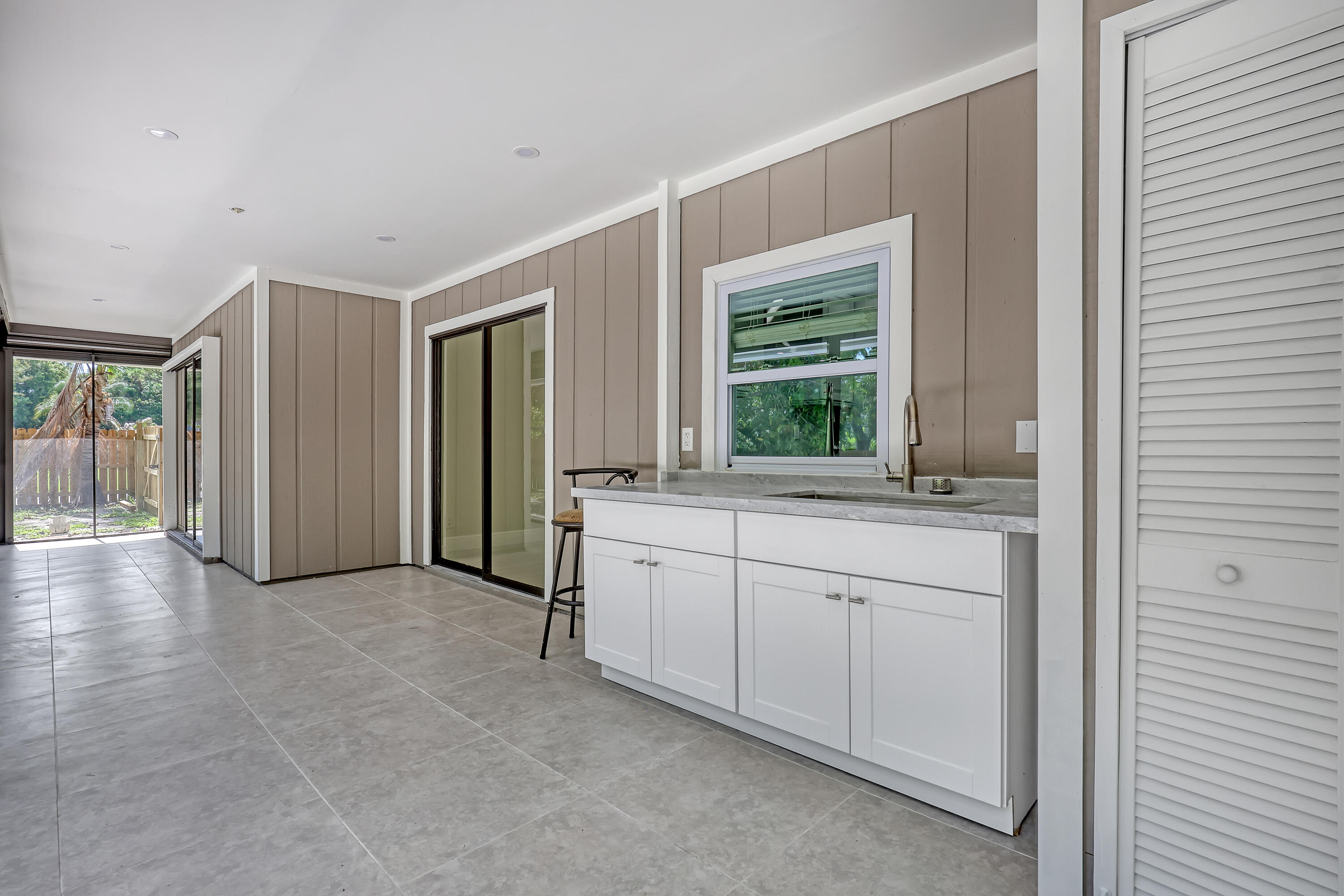 LITTLE OAKS - Residential
