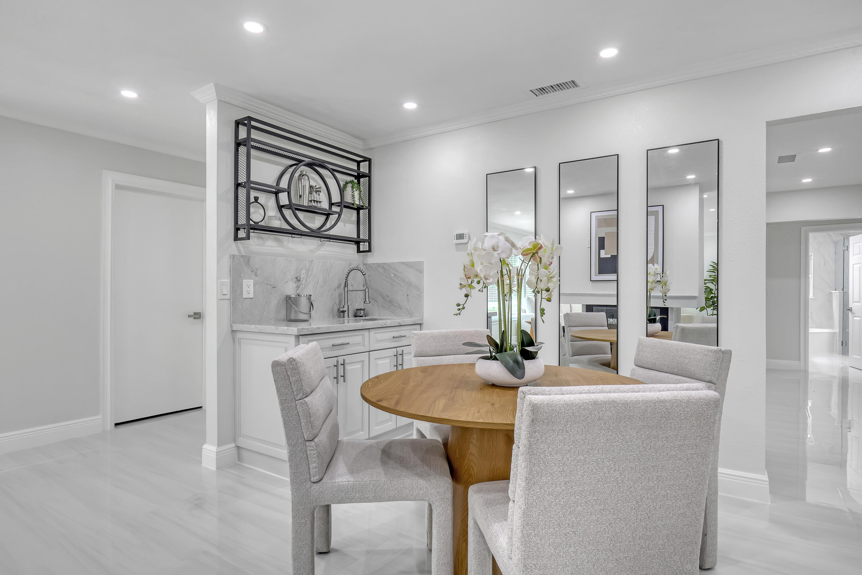 LITTLE OAKS - Residential