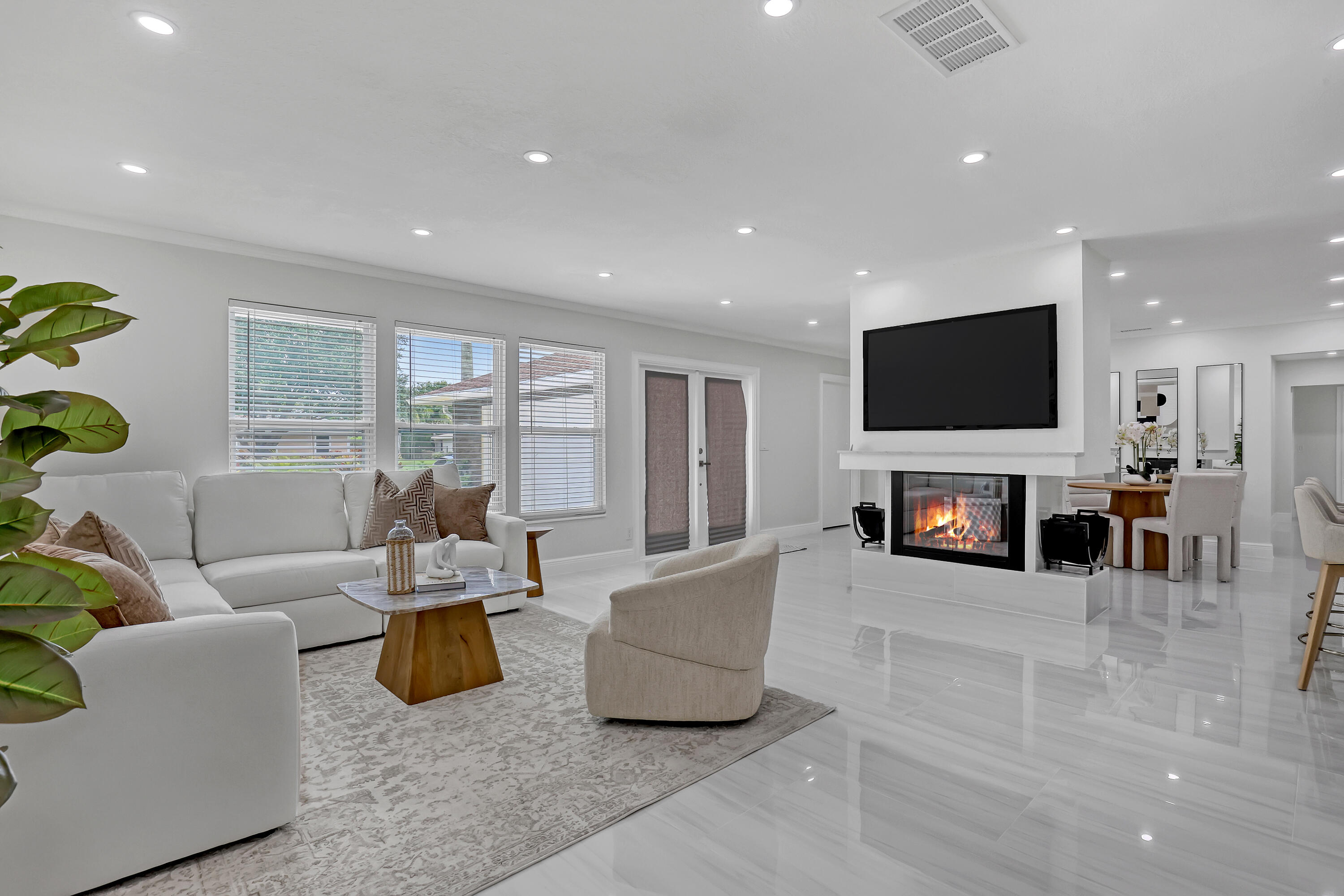 LITTLE OAKS - Residential