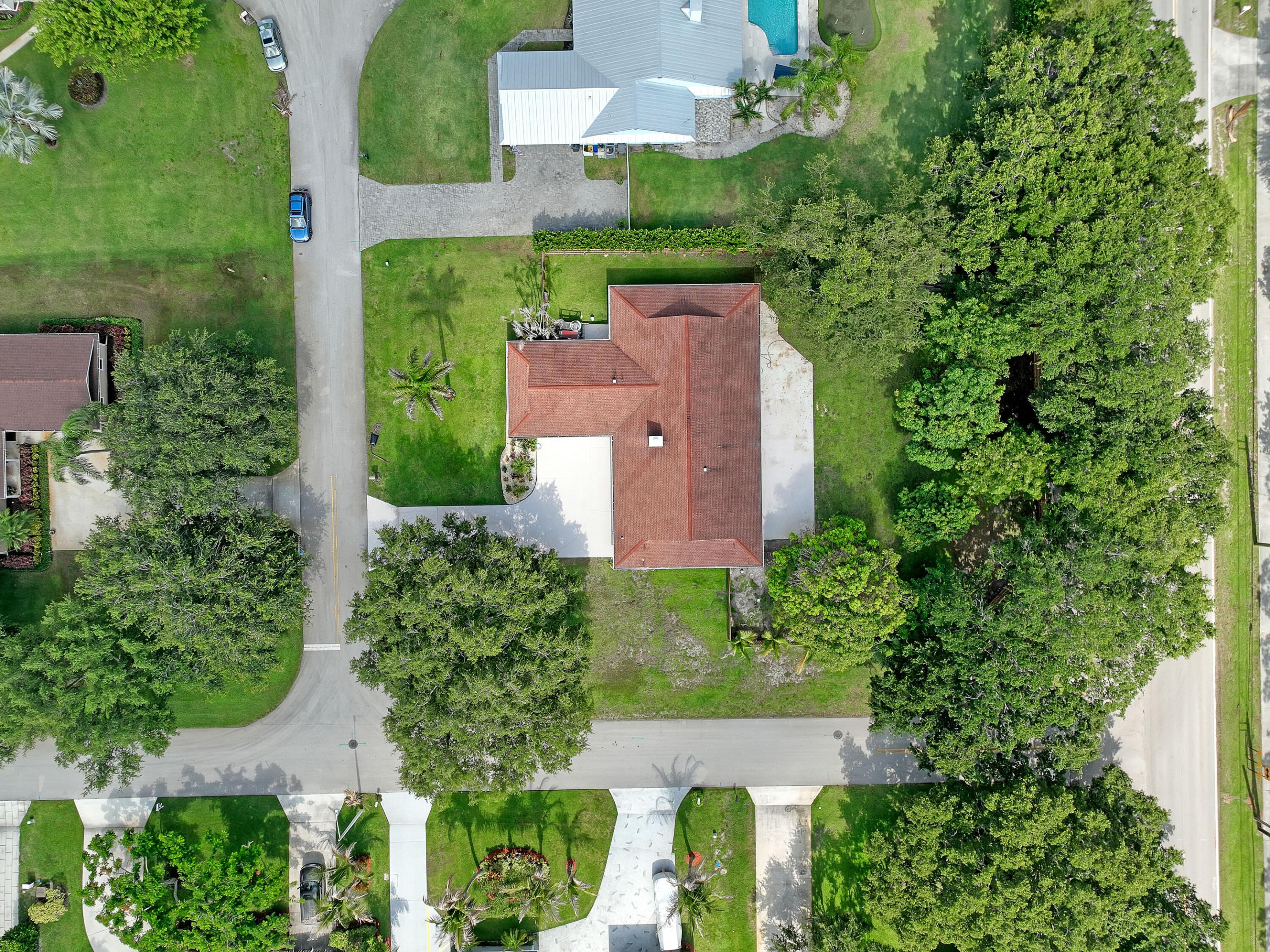 LITTLE OAKS - Residential