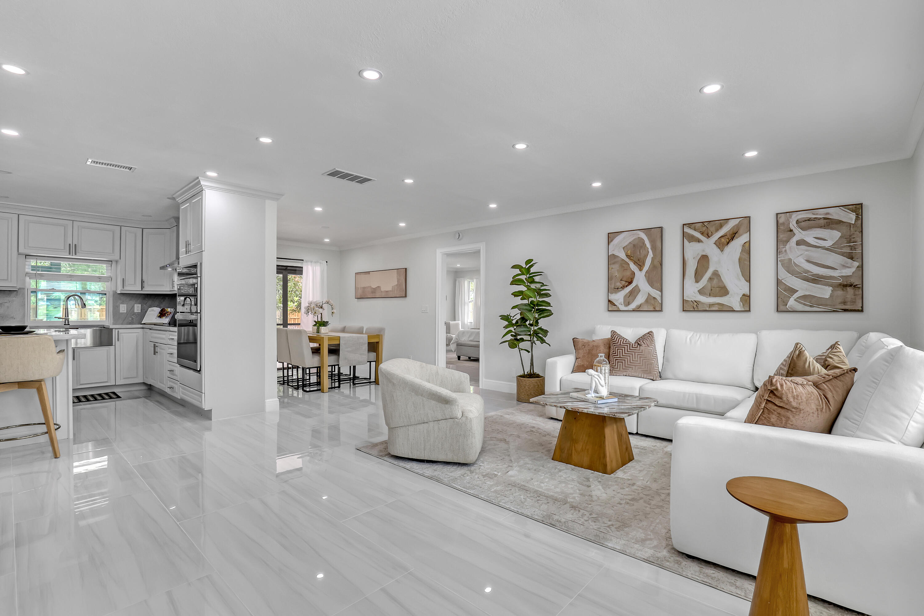 LITTLE OAKS - Residential