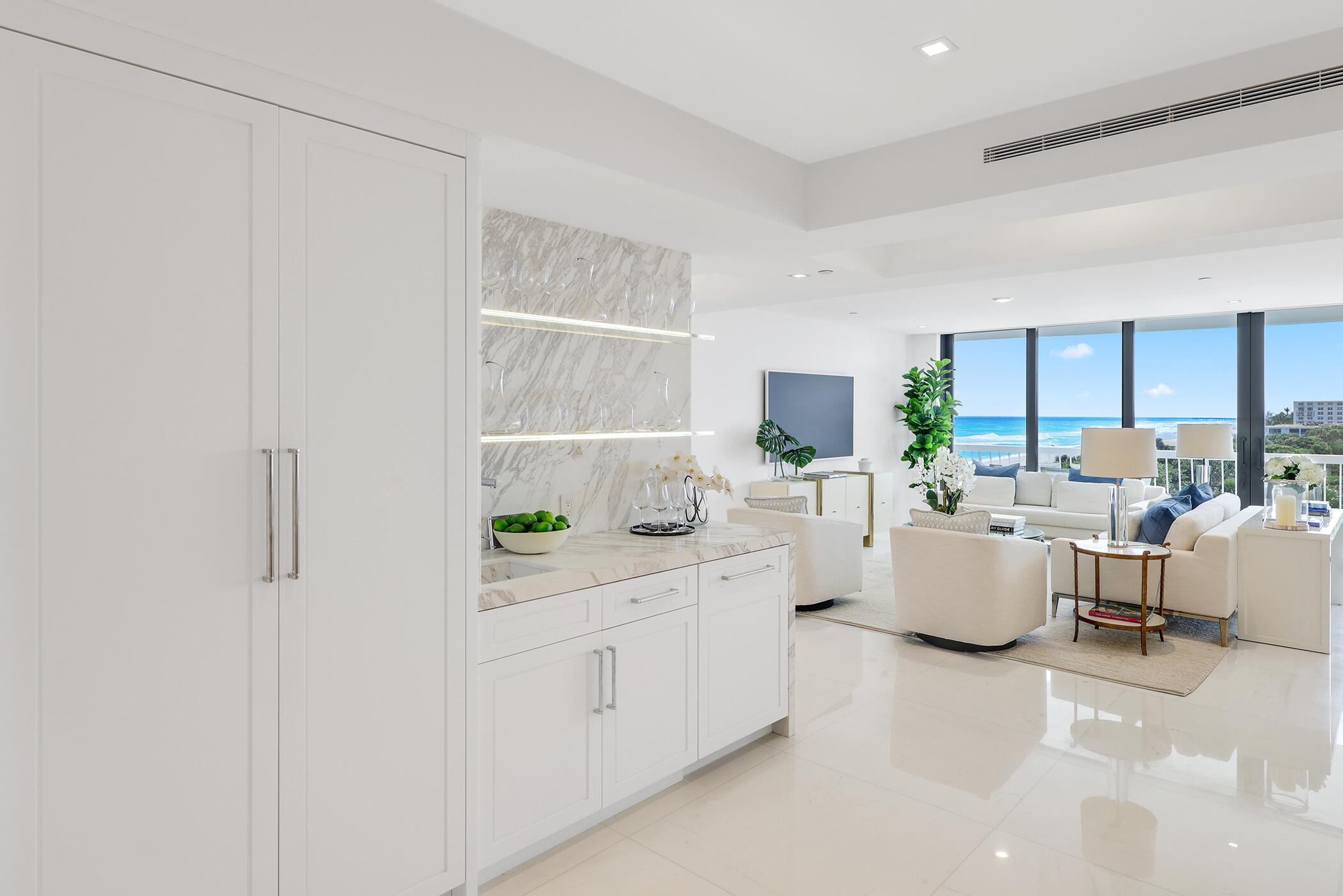 TWENTY ONE HUNDRED CONDO - Residential