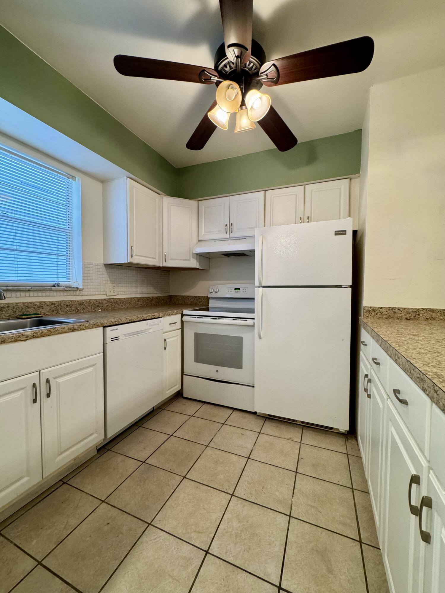 MARGATE VILLAGE PHASE I CONDO - Residential Lease