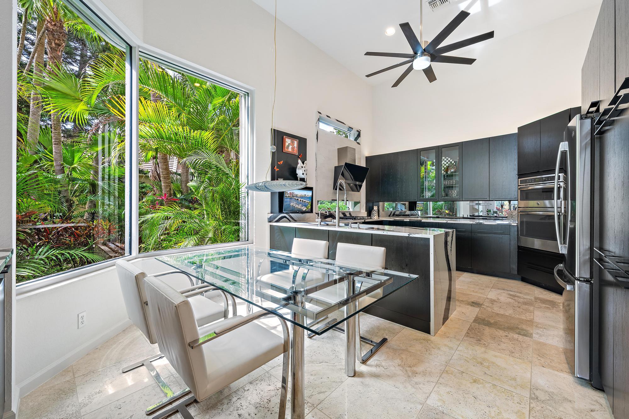 IBIS GOLF AND COUNTRY CLUB 16 - Residential Lease