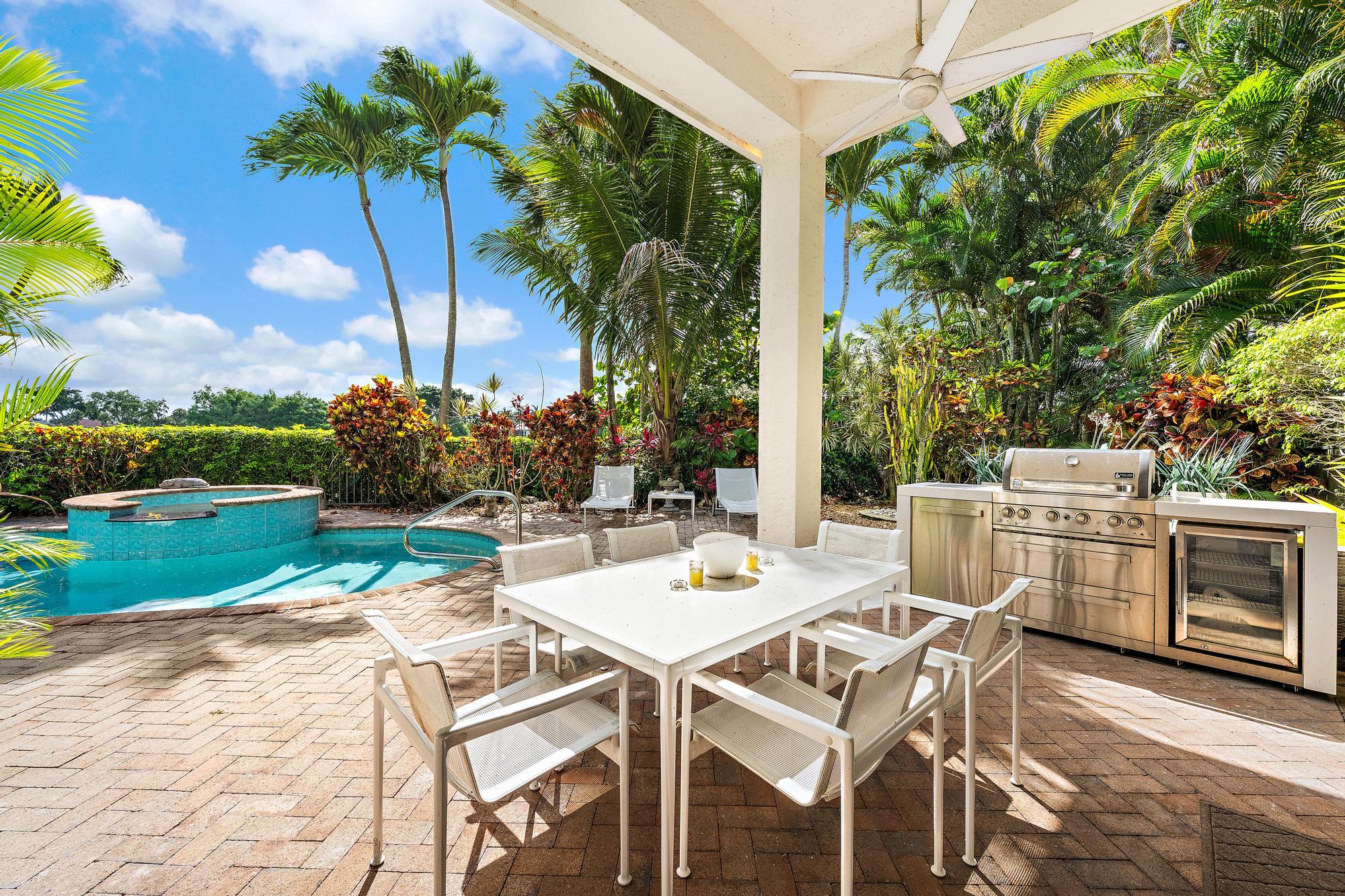 IBIS GOLF AND COUNTRY CLUB 16 - Residential Lease