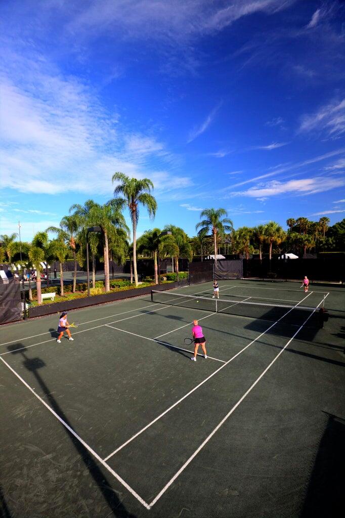 IBIS GOLF AND COUNTRY CLUB 16 - Residential Lease