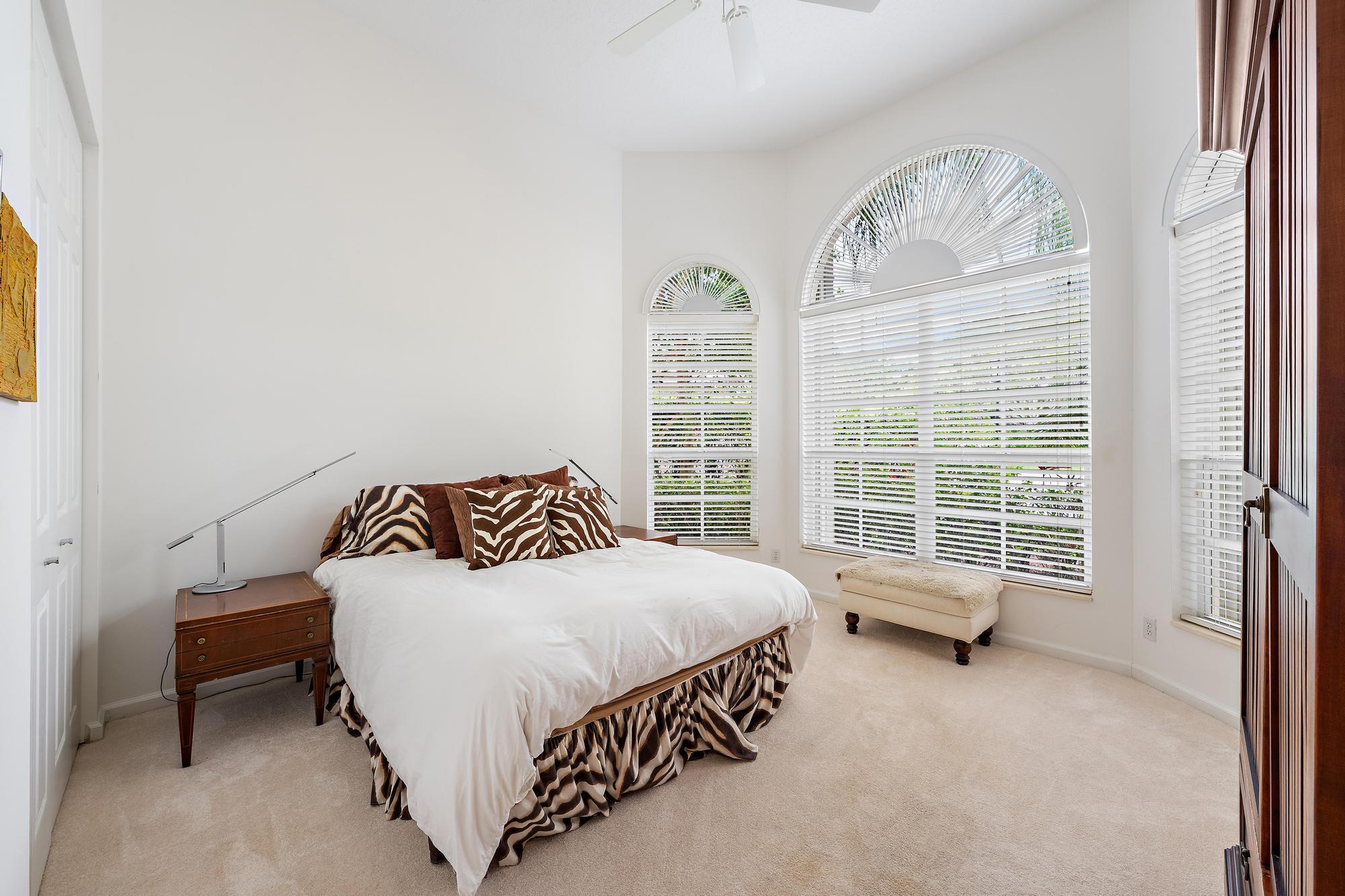 IBIS GOLF AND COUNTRY CLUB 16 - Residential Lease