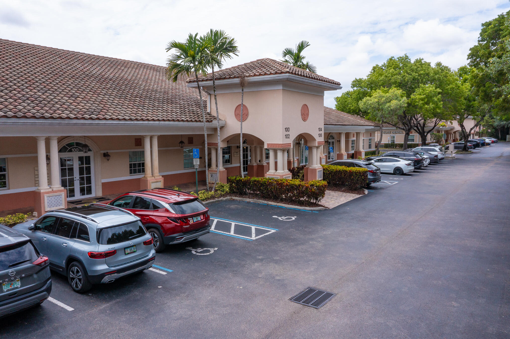 Beautiful office condo in prestigious Plantation FL. Approximately 1900 square feet with a spectacular reception area, conference room, three private offices and a large open work space. Designed for use as an interior design and construction office it offers a high end level of interior details such as marble tile and carpet flooring, accoustical tile drop ceiling, unique lighting systems and built in wood cabinetry and shelving that matches the door and ceiling trim.  Located in the Jacaranda Office Park at Broward Blvd and Nob Hill Road.