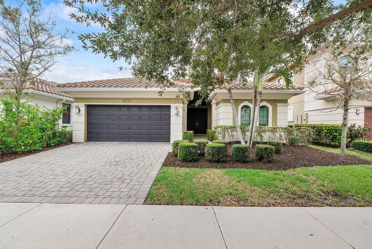 PARKLAND GOLF AND COUNTRY CLUB - Residential