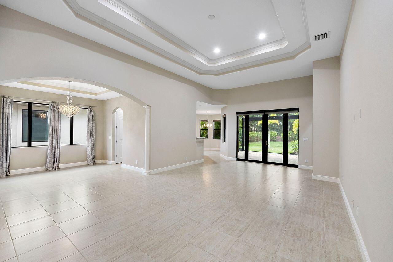 PARKLAND GOLF AND COUNTRY CLUB - Residential