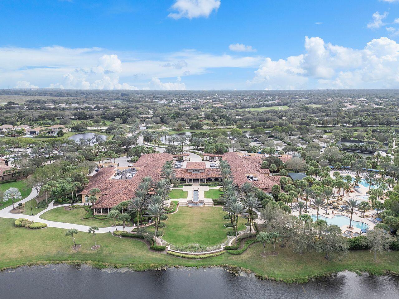PARKLAND GOLF AND COUNTRY CLUB - Residential