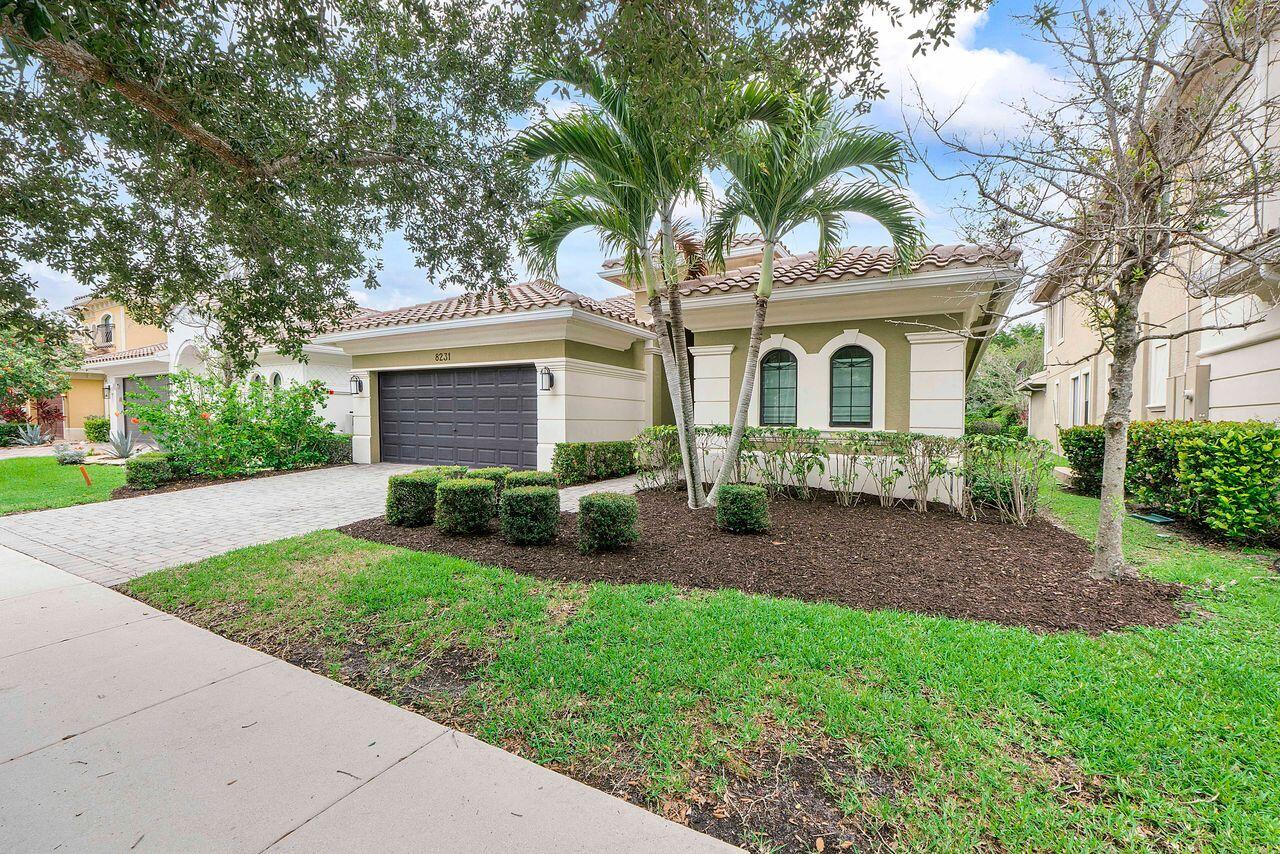 PARKLAND GOLF AND COUNTRY CLUB - Residential