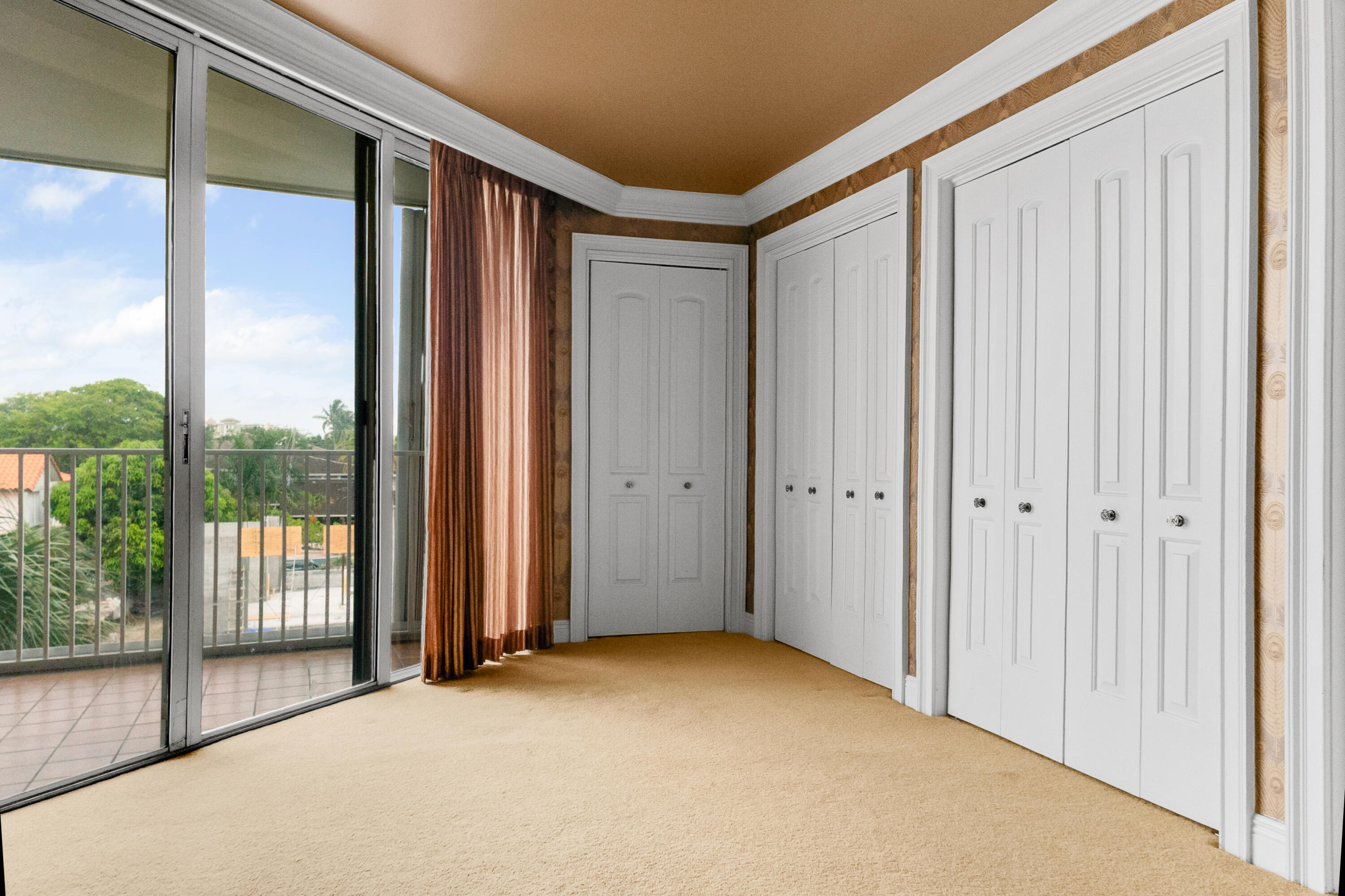 INTRACOASTAL 31 CONDO - Residential