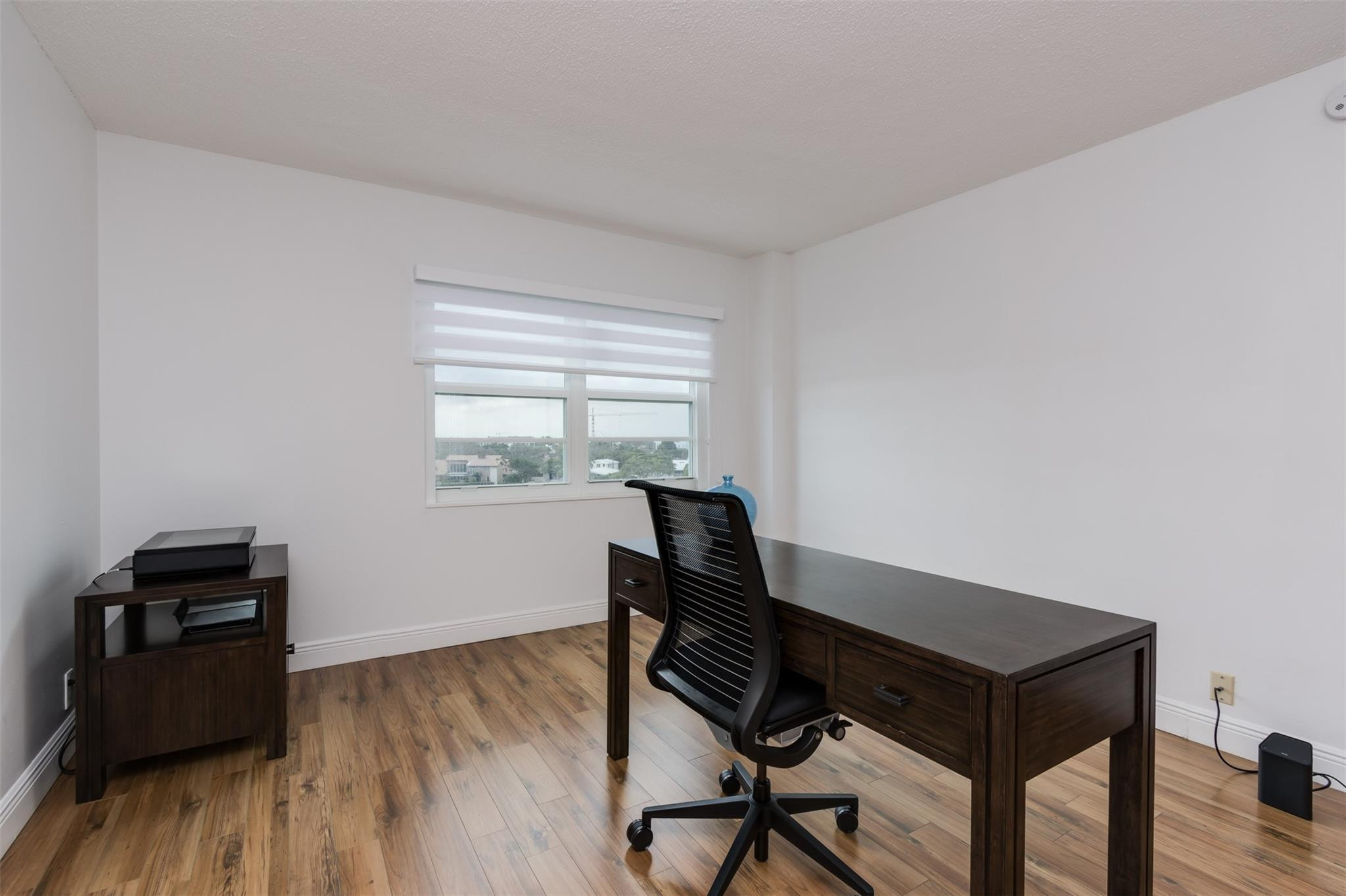 COUNTRY CLUB TOWERS CONDO - Residential