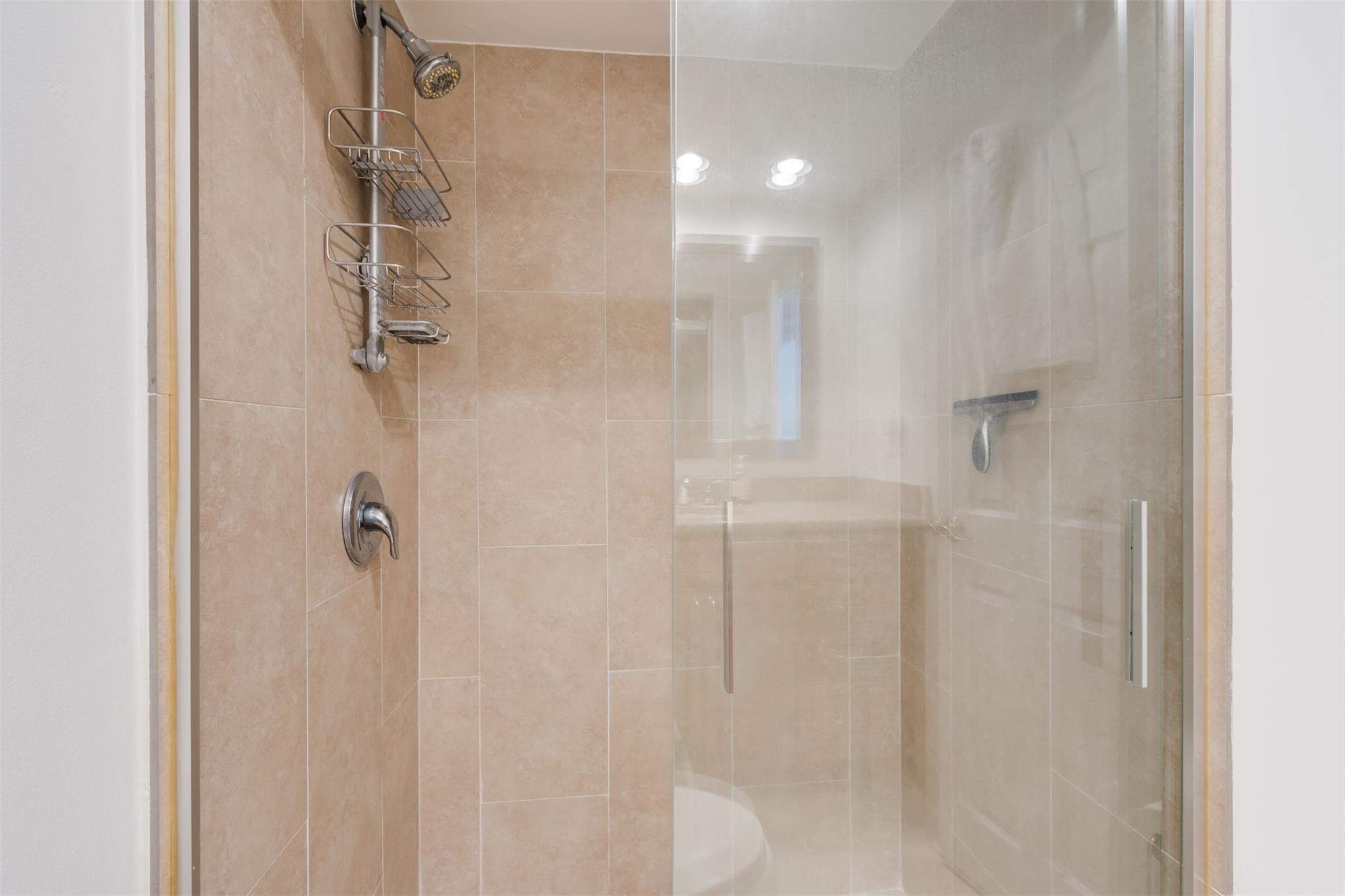 COUNTRY CLUB TOWERS CONDO - Residential